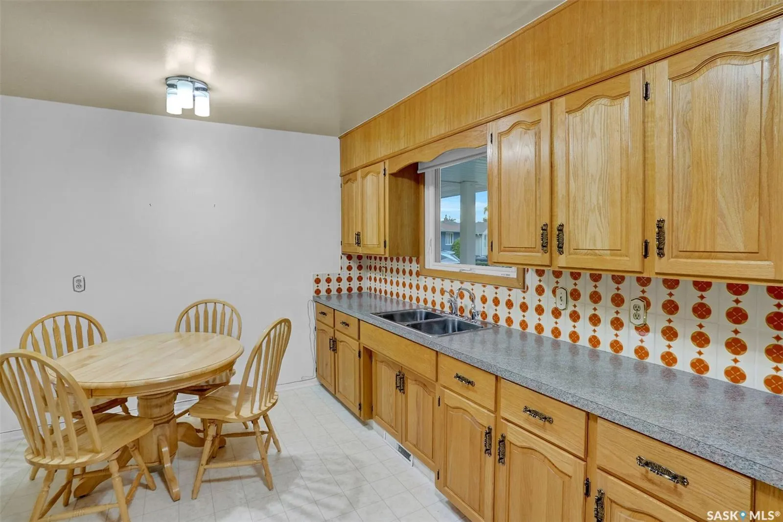 22 Lamont CRESCENT