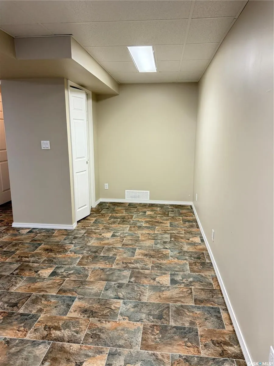 304 Government ROAD S