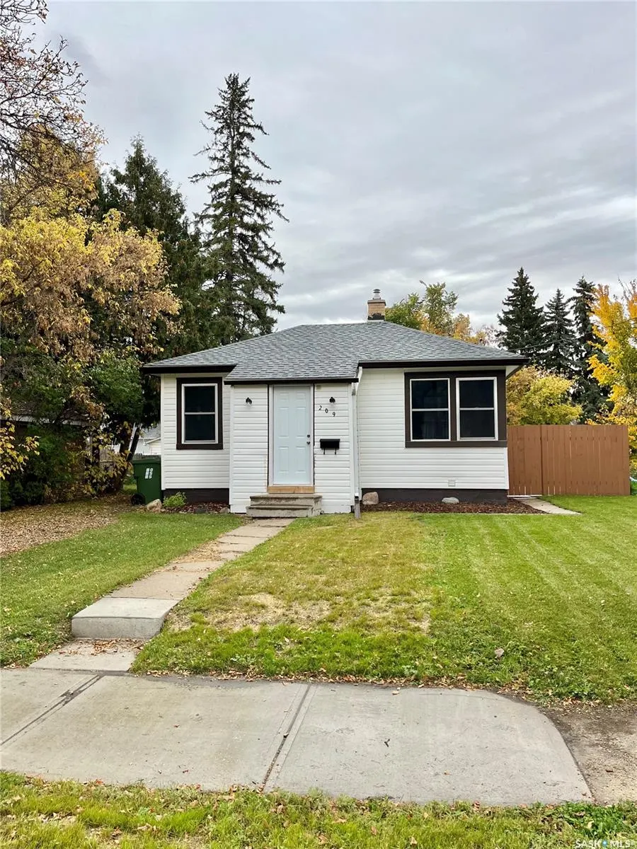 209 Fourth AVENUE N