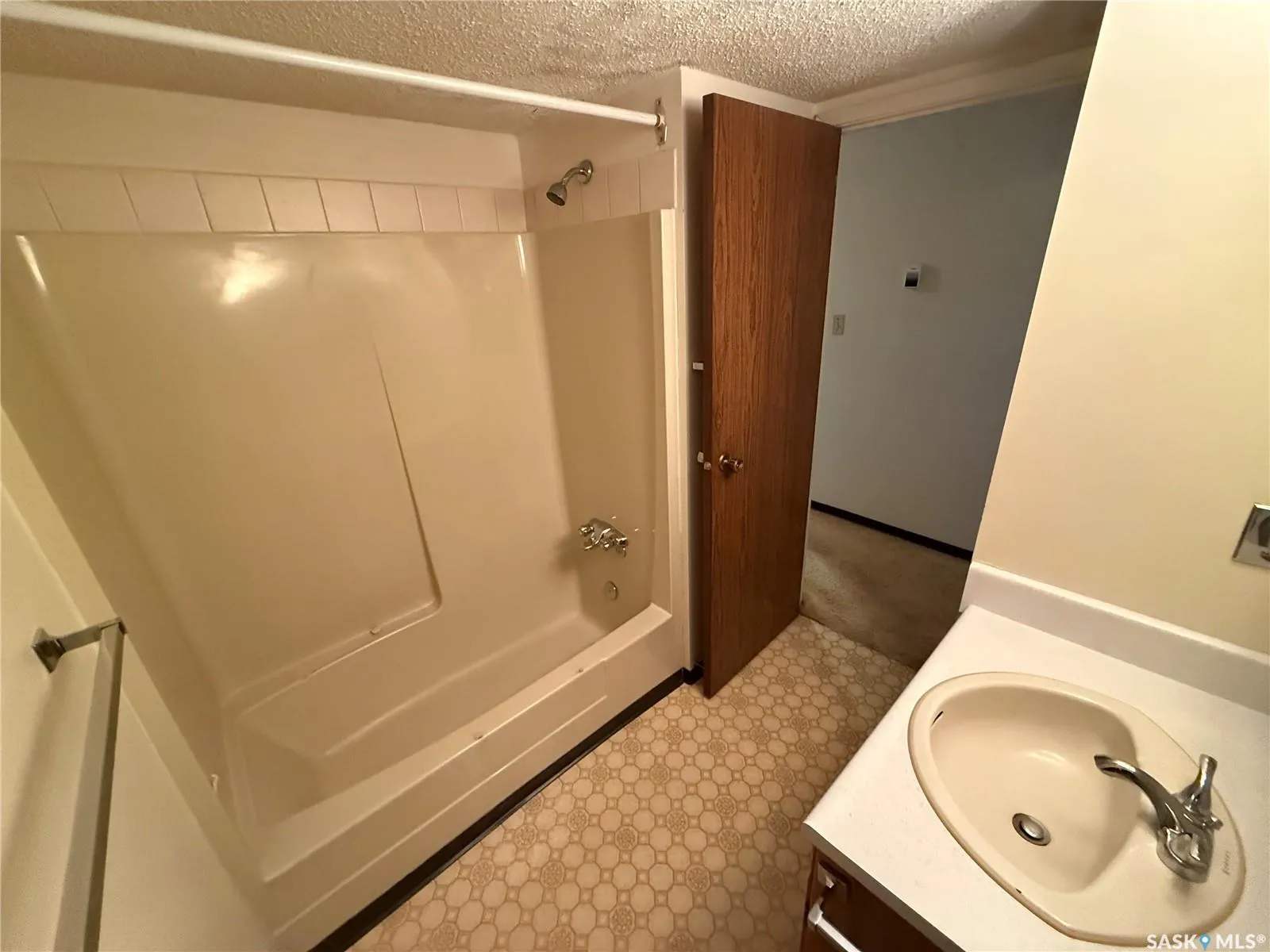15 Barr STREET, #106