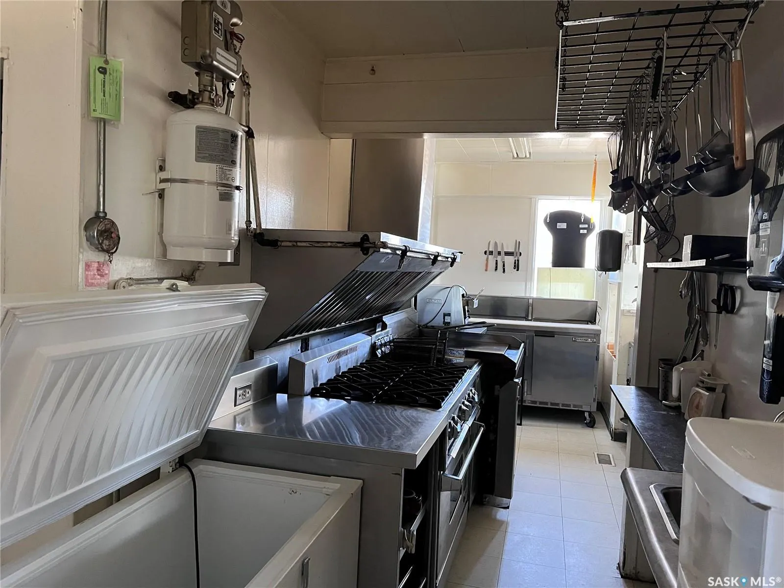 101 Dixon AVENUE