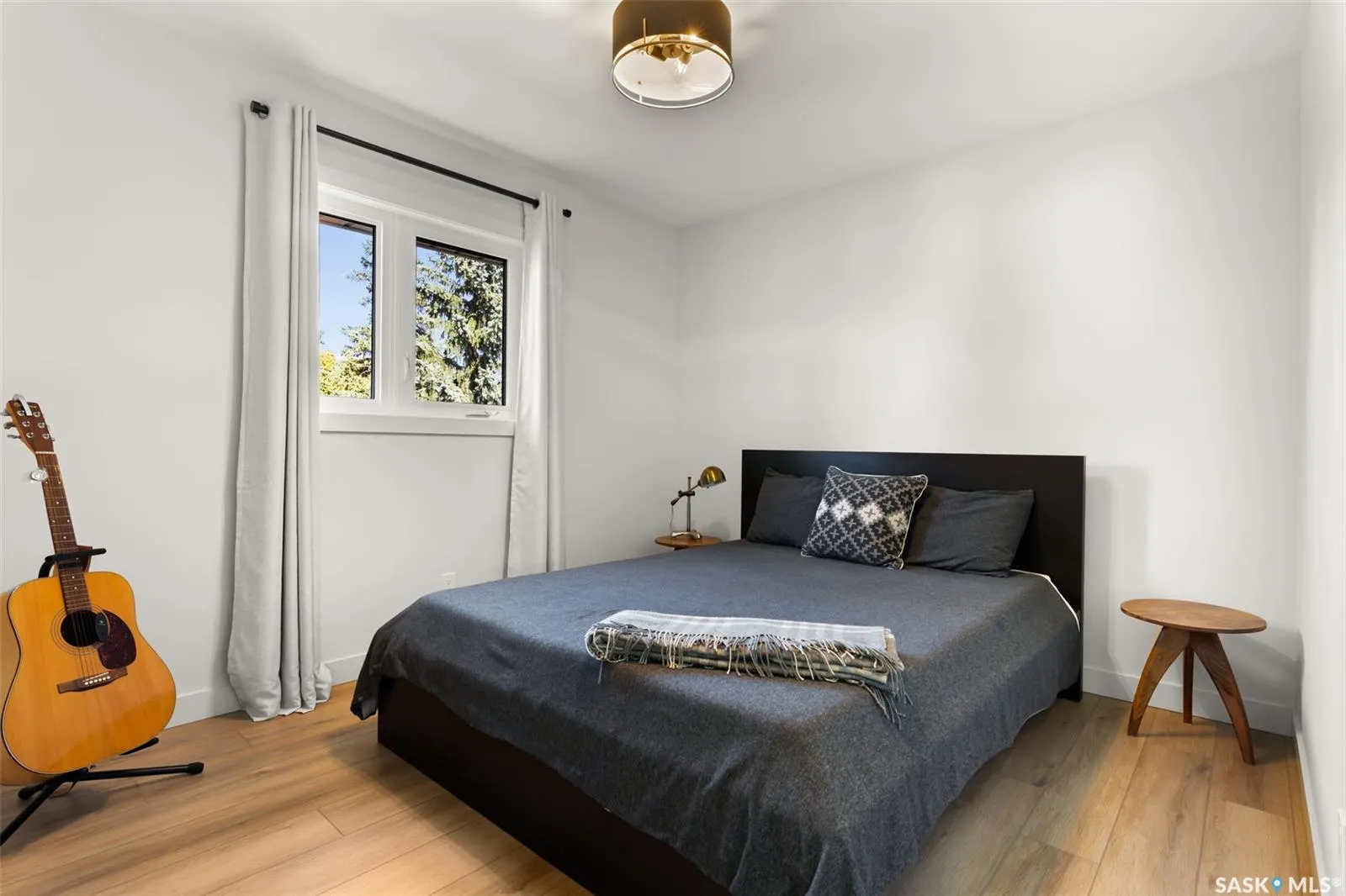 3807 Bow BAY