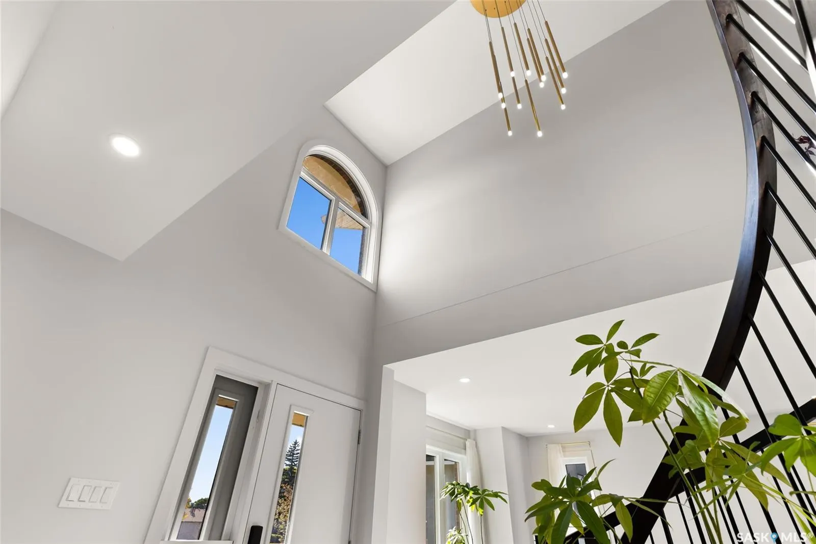 3807 Bow BAY