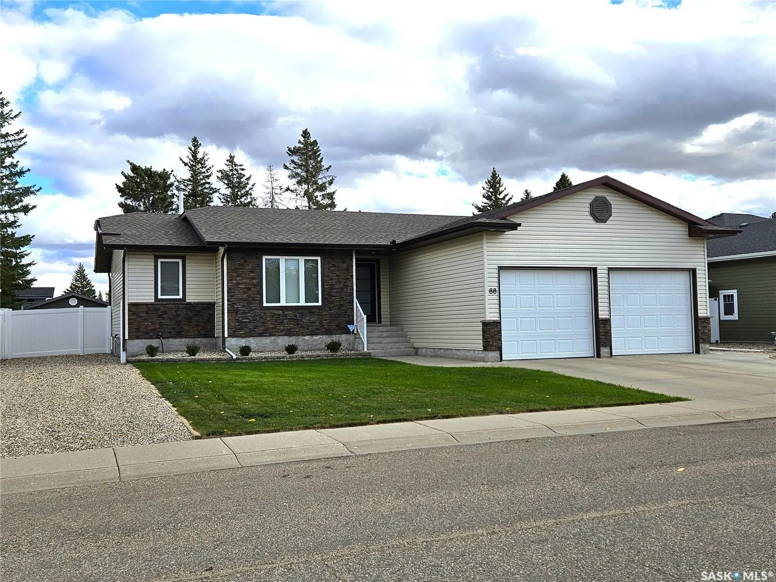 88 Parklane DRIVE