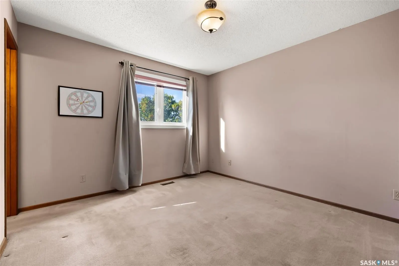2938 Huget PLACE
