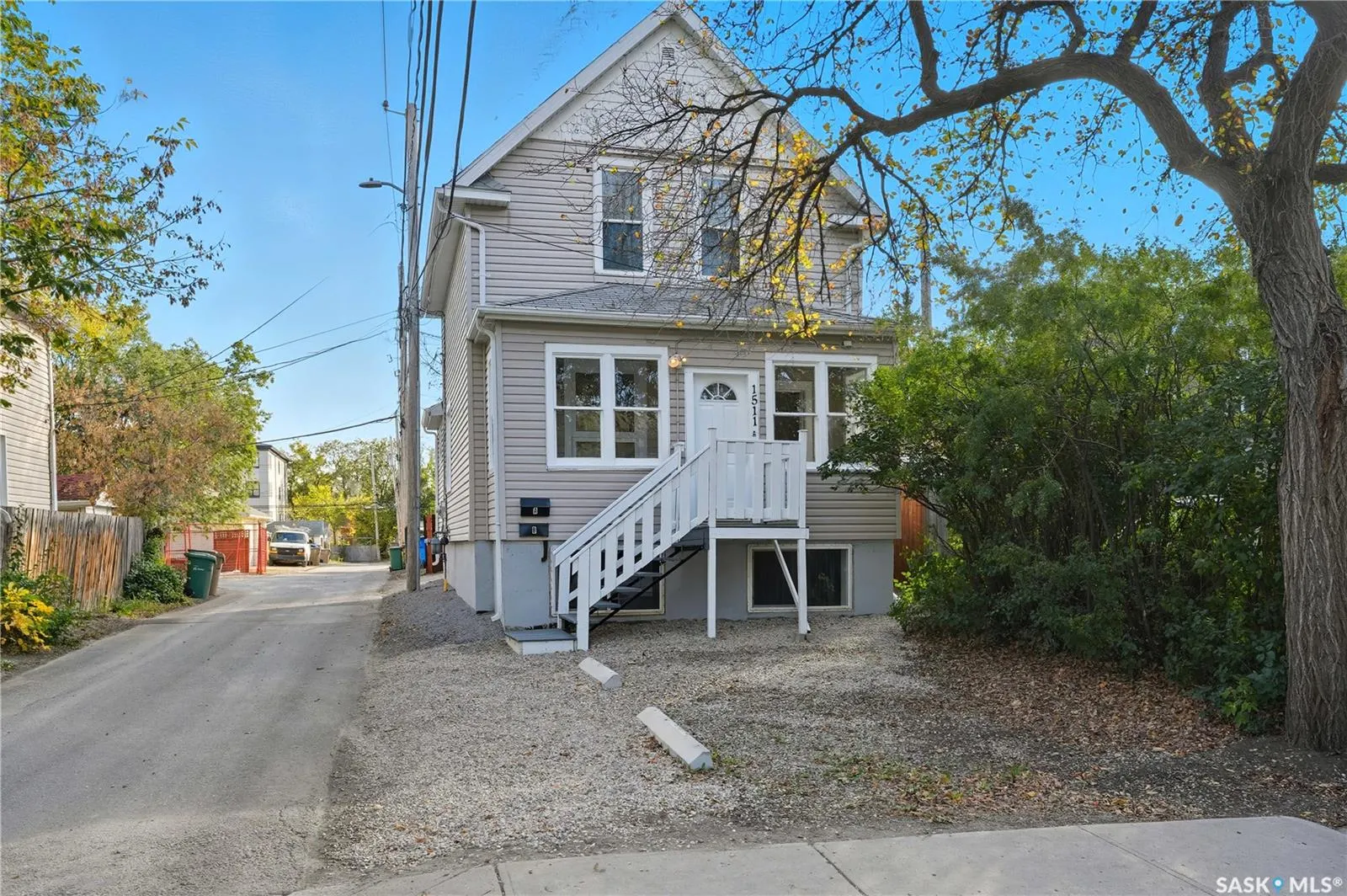 1511 15TH AVENUE