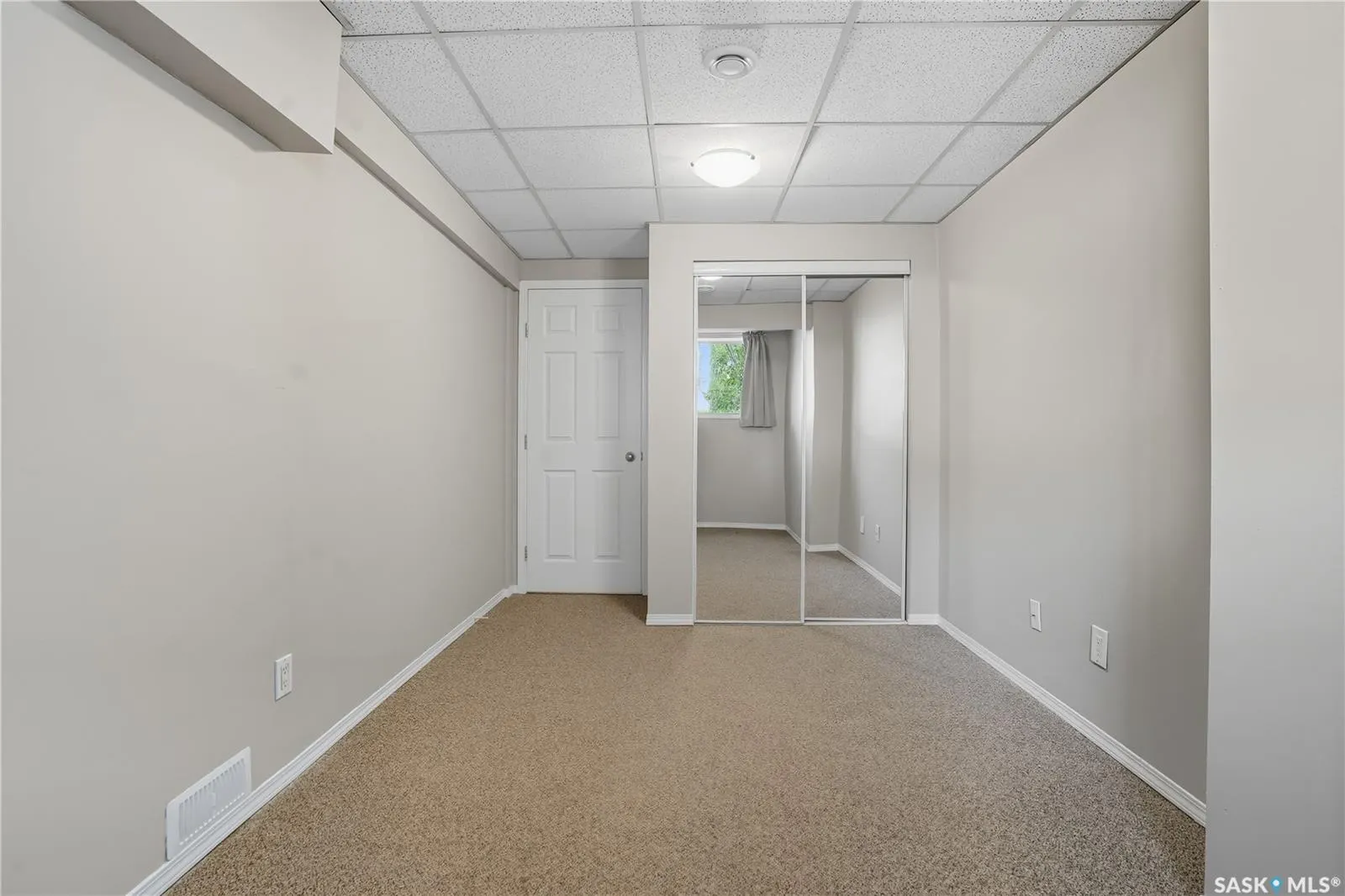1511 15TH AVENUE