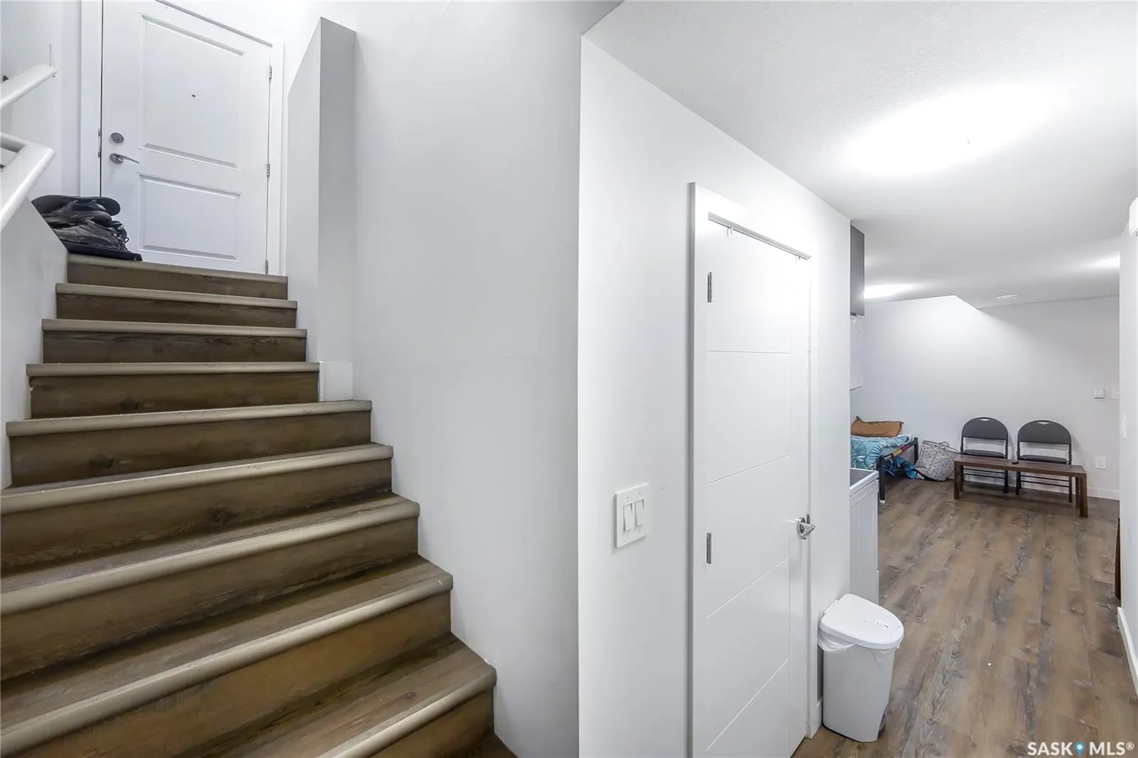 547 Kalra STREET