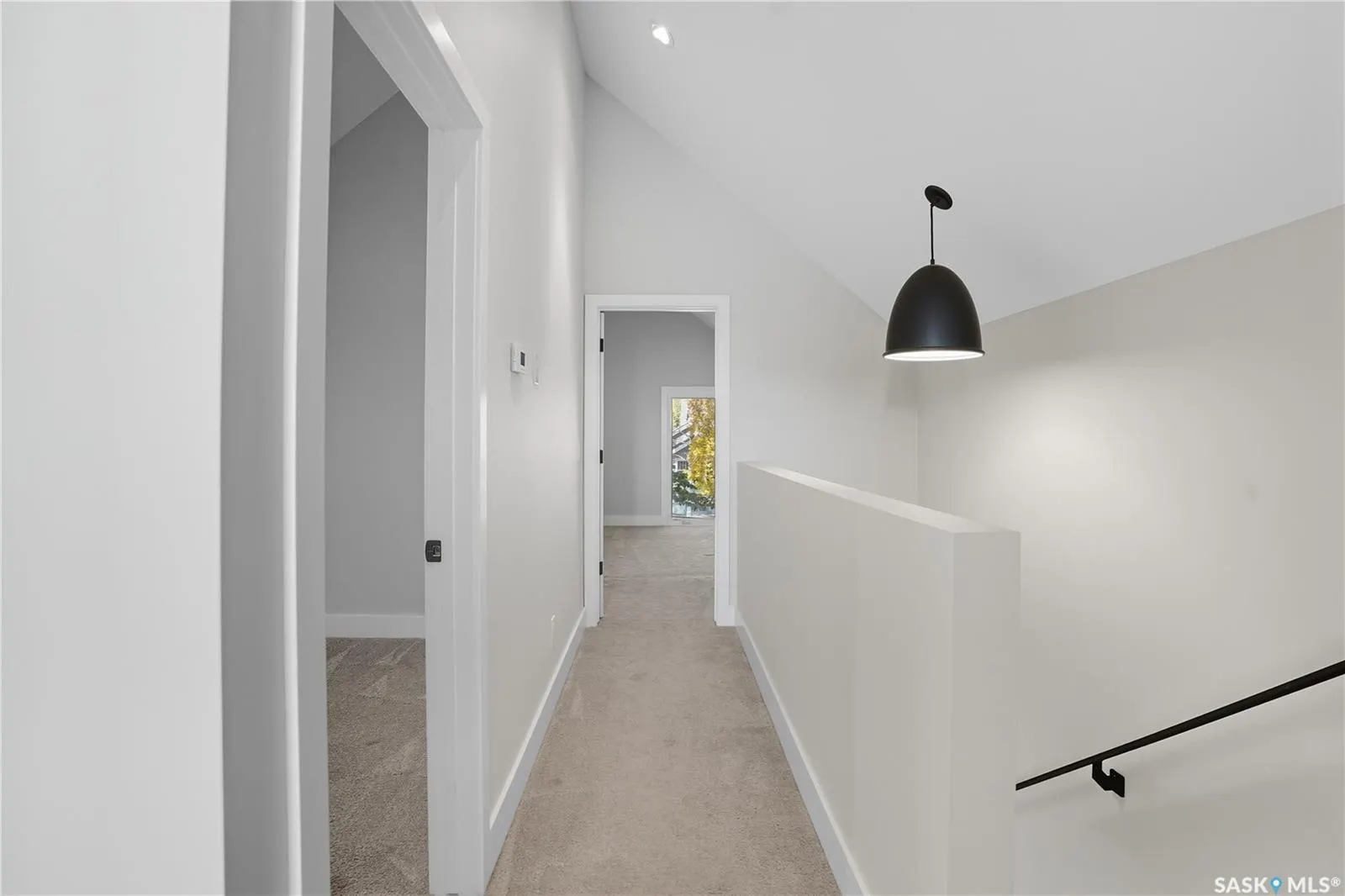 319 25th STREET W