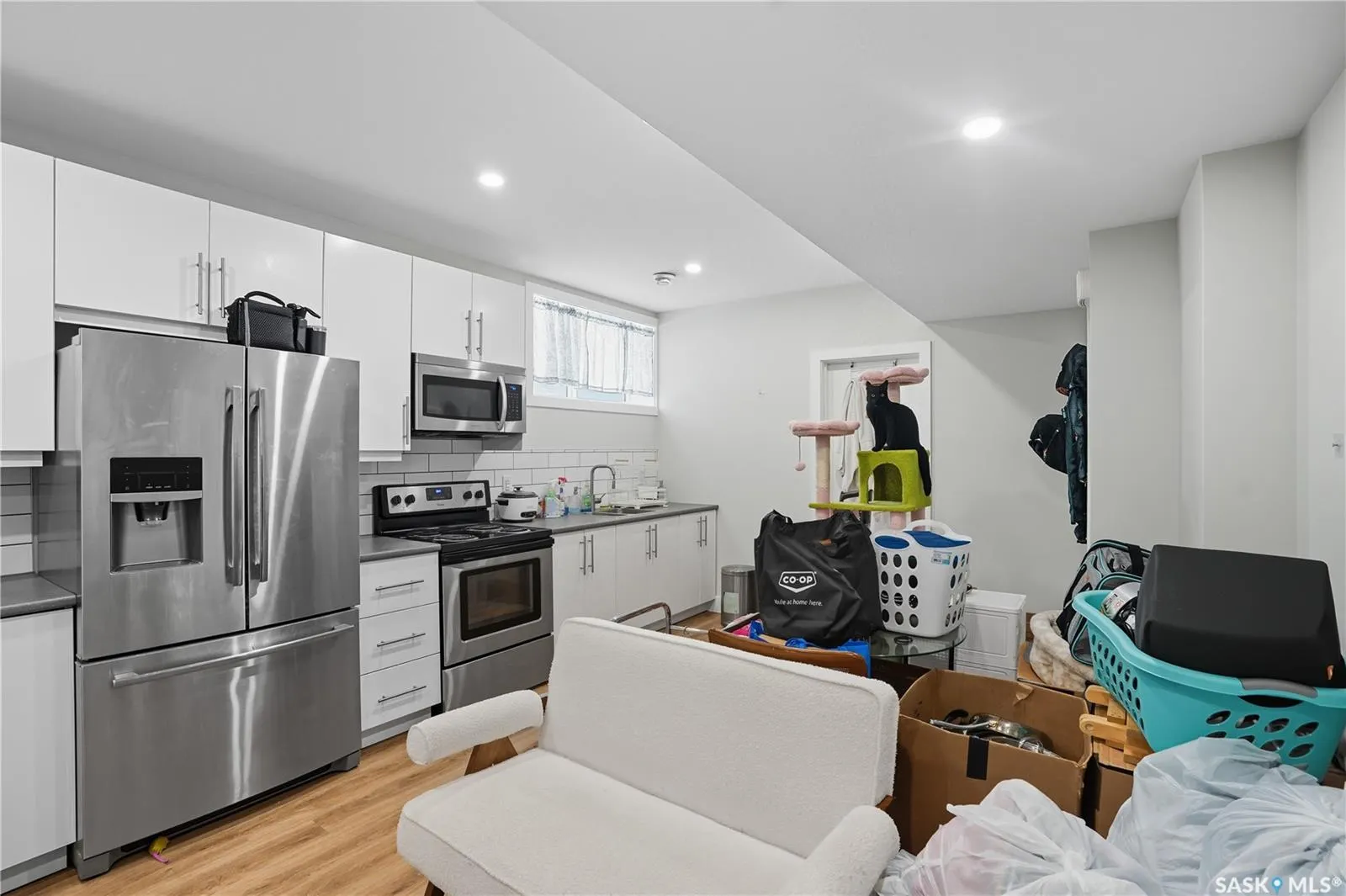319 25th STREET W