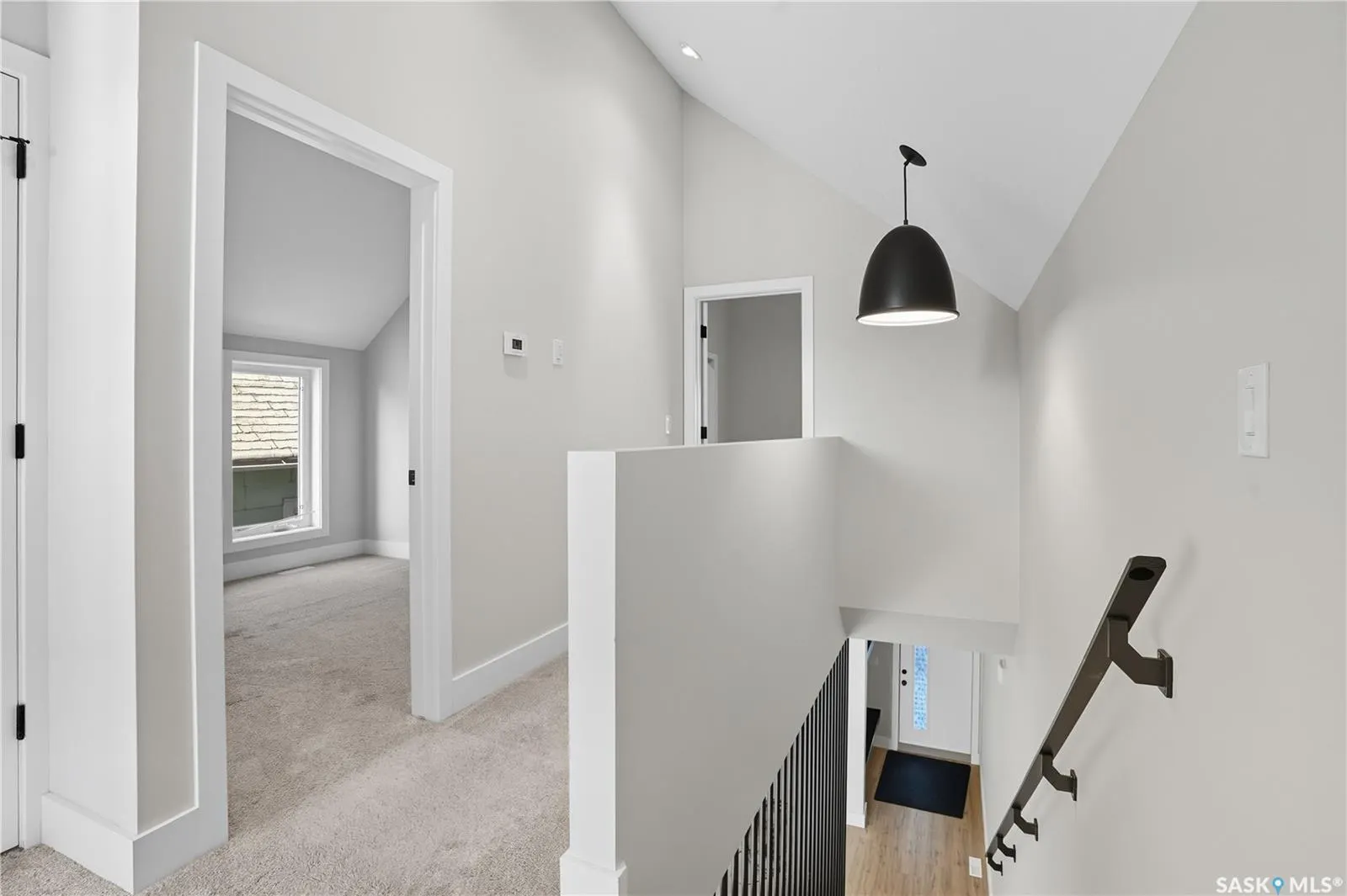 319 25th STREET W