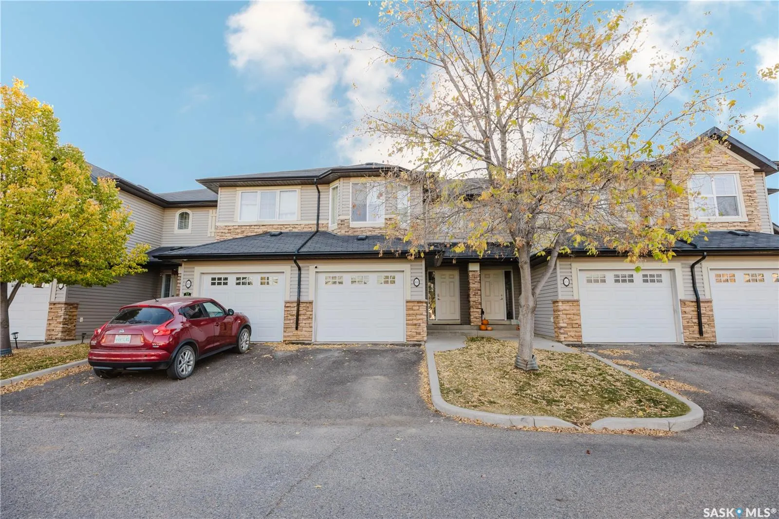 615 Lynd CRESCENT, #403