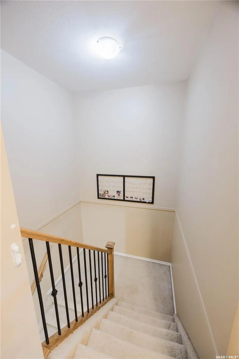 615 Lynd CRESCENT, #403