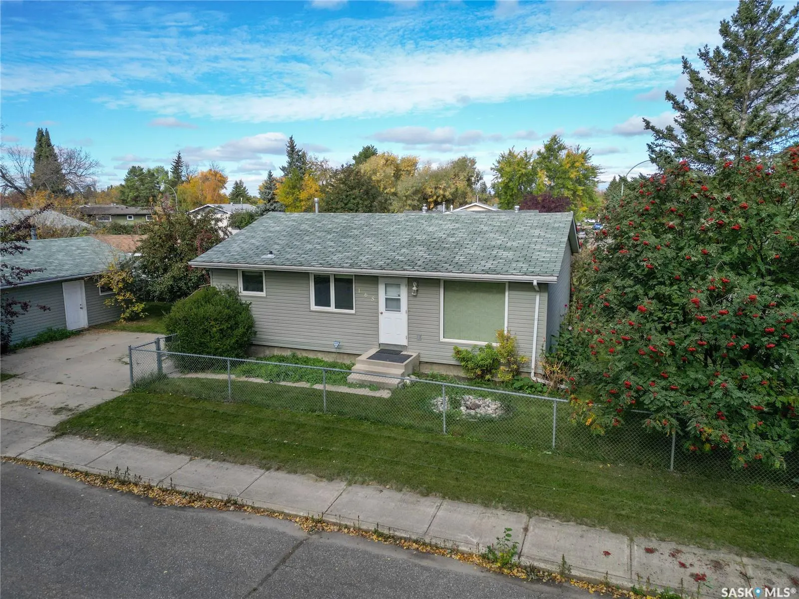 165 Macdowall CRESCENT
