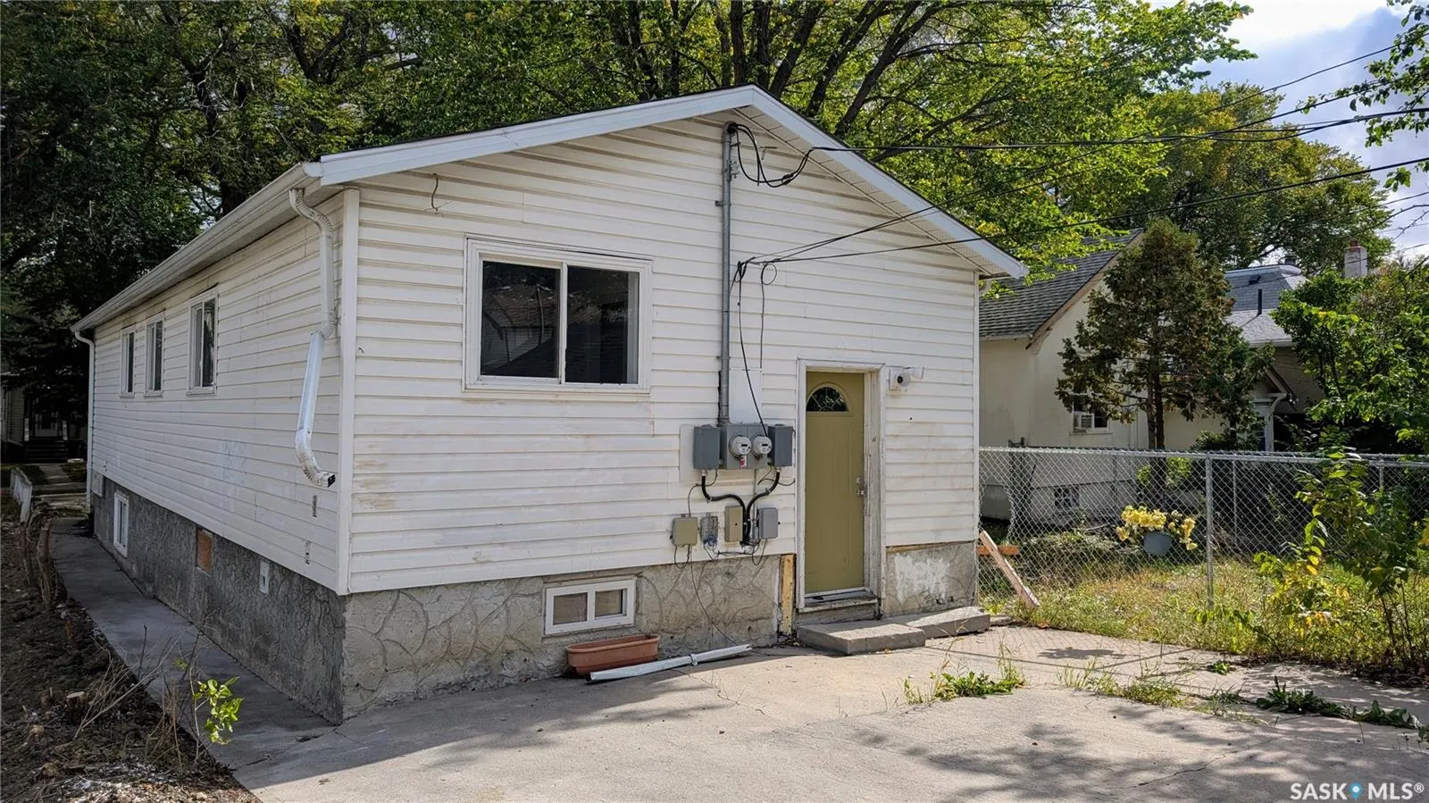 1924 MONTREAL STREET