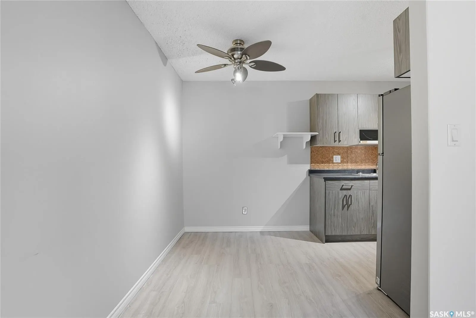 5 Columbia DRIVE, #103