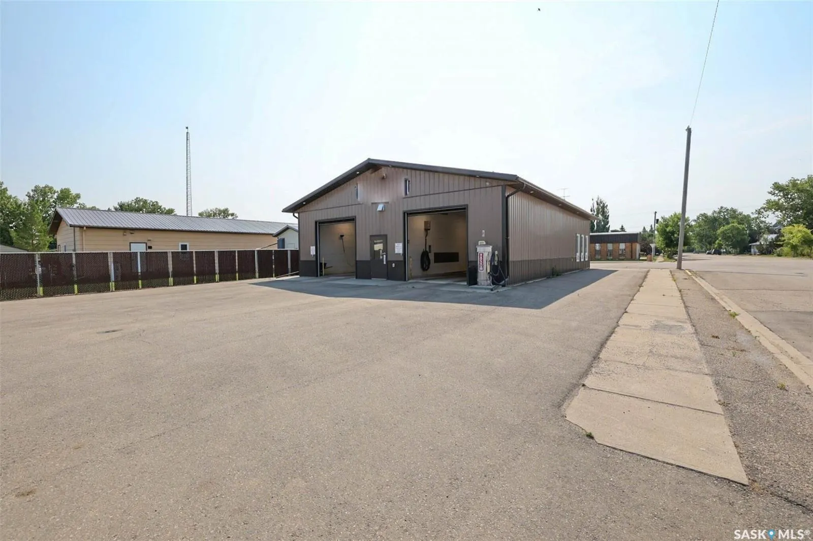 200 Main STREET