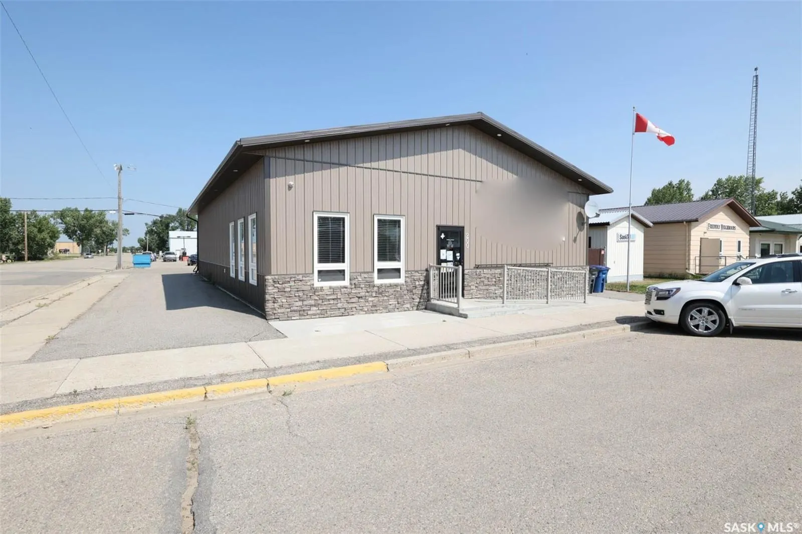 200 Main STREET