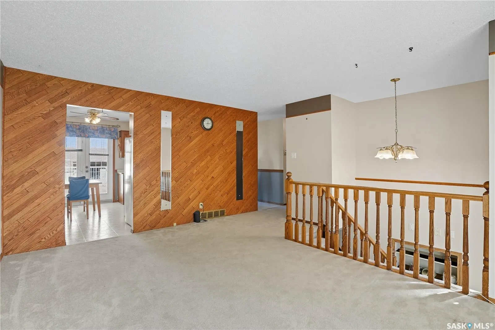 337 Brock CRESCENT