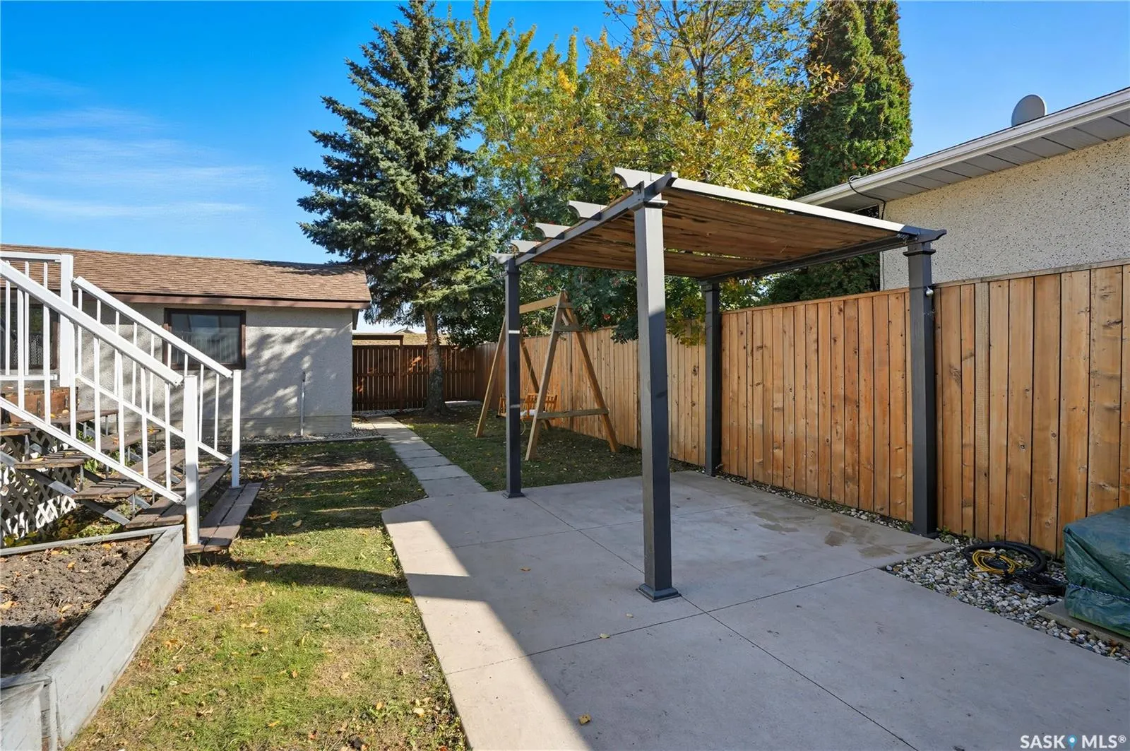 337 Brock CRESCENT