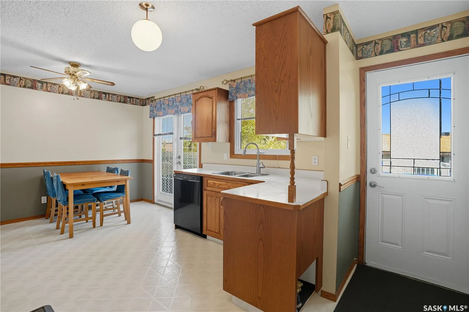 337 Brock CRESCENT