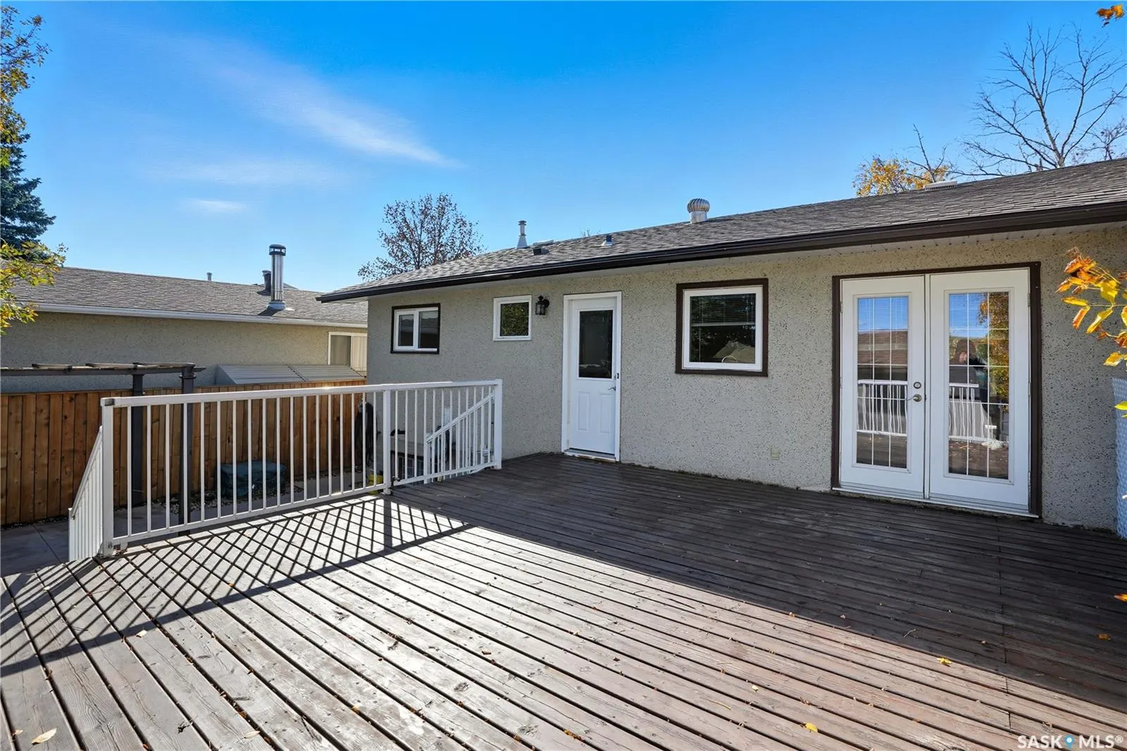 337 Brock CRESCENT