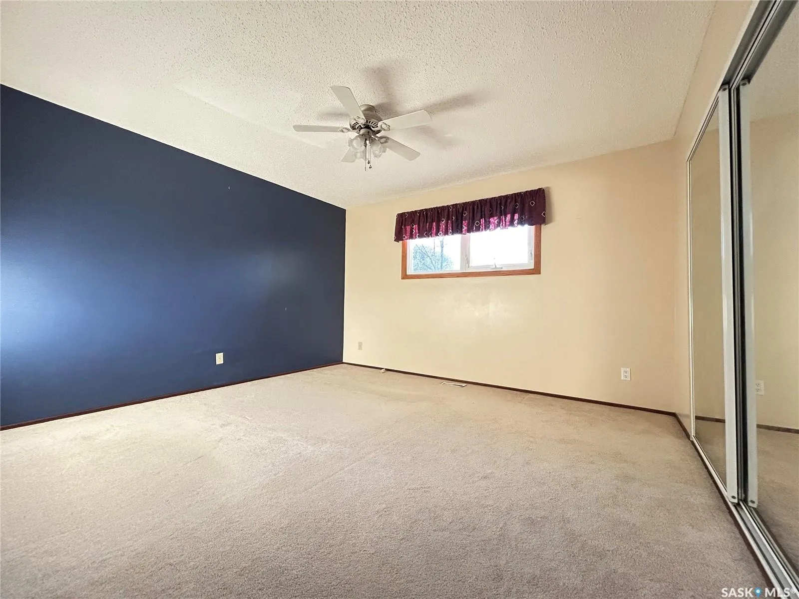 337 Brock CRESCENT
