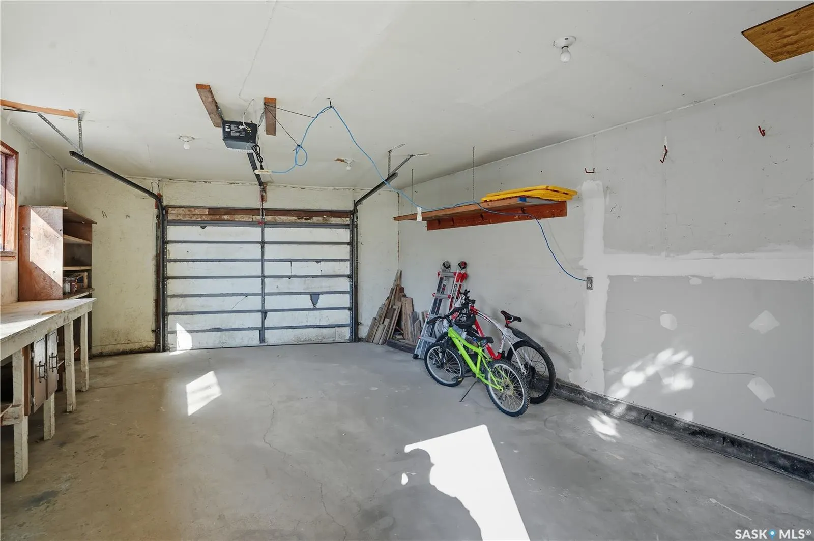 337 Brock CRESCENT