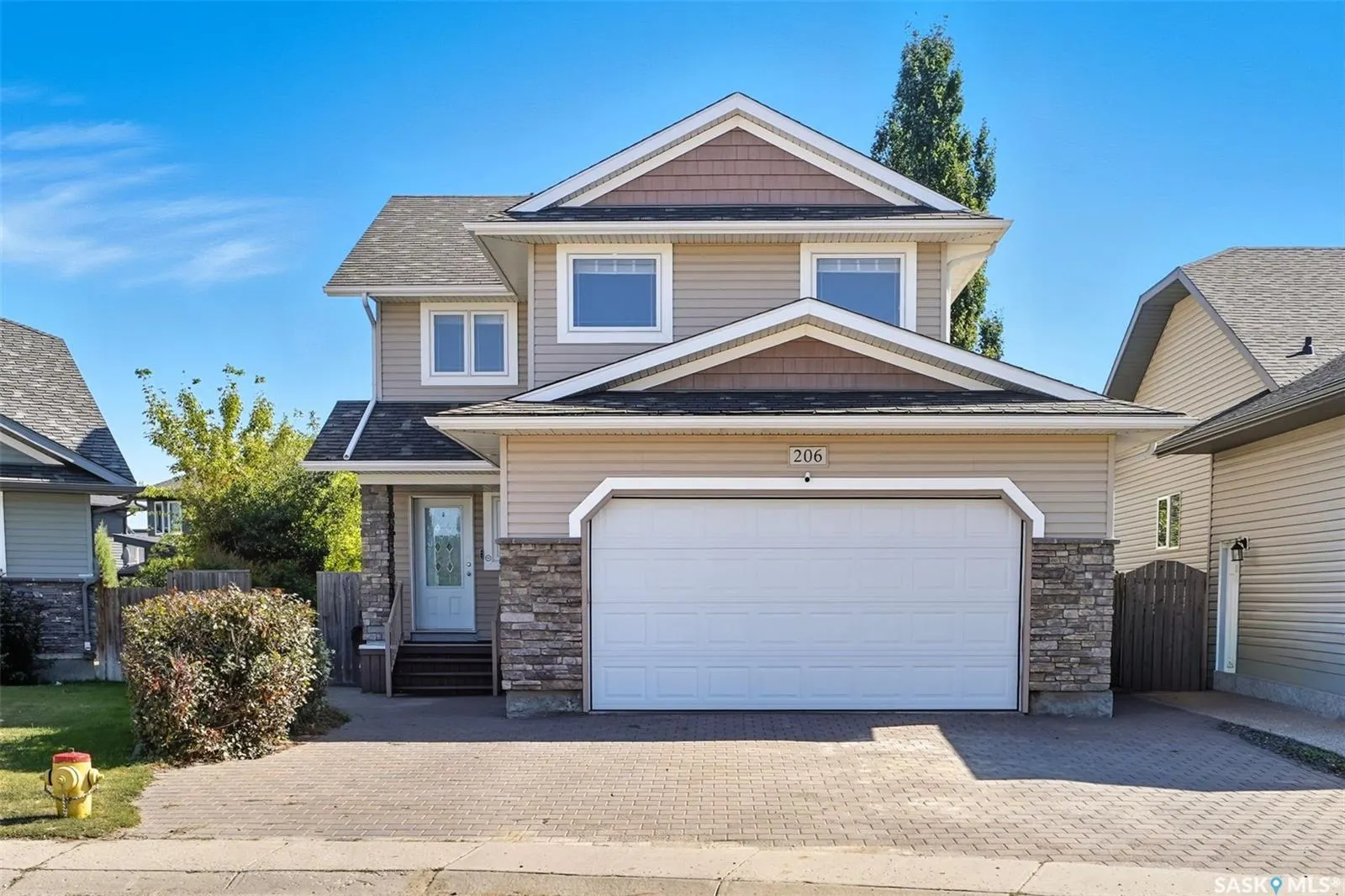 206 MARTIN CRESCENT