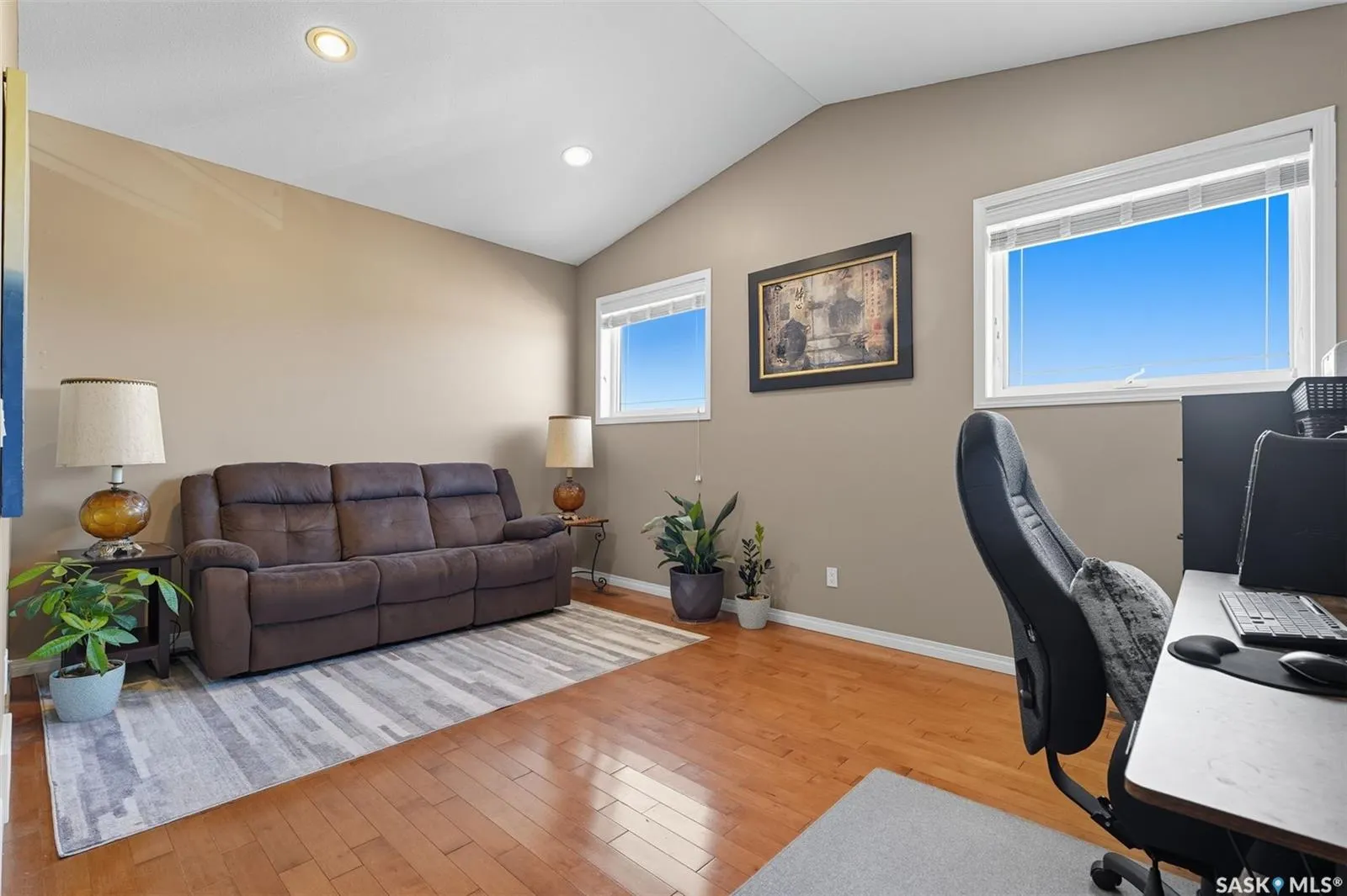 206 MARTIN CRESCENT