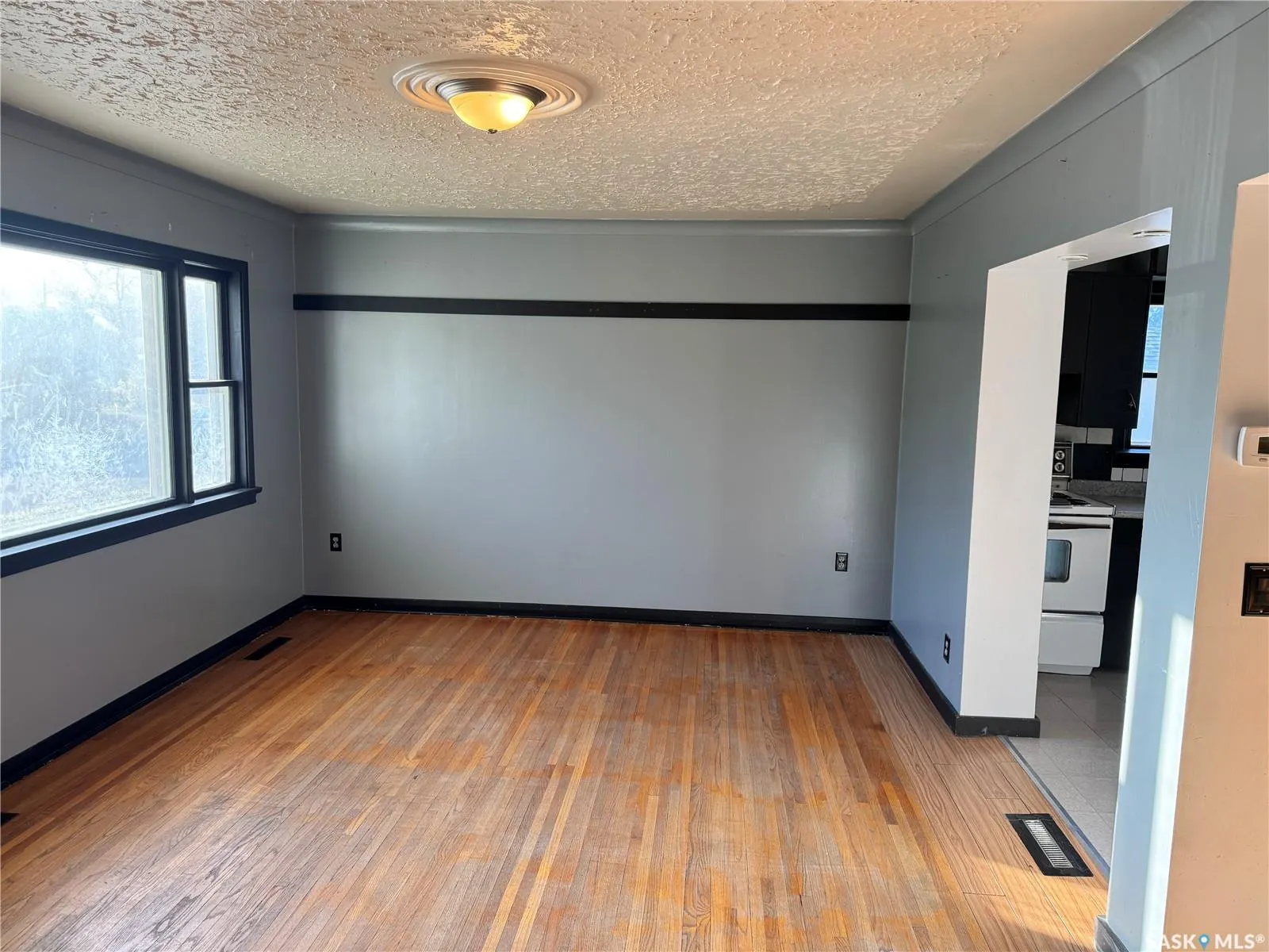 325 V AVENUE S