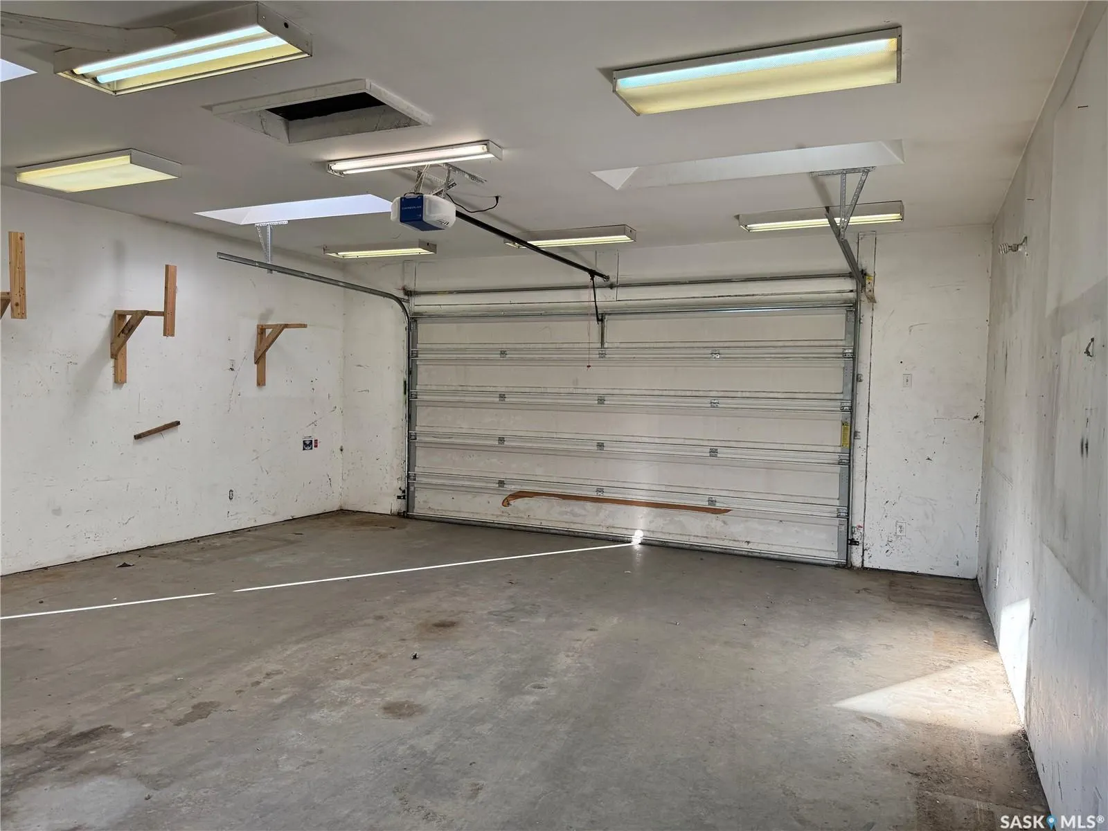 325 V AVENUE S