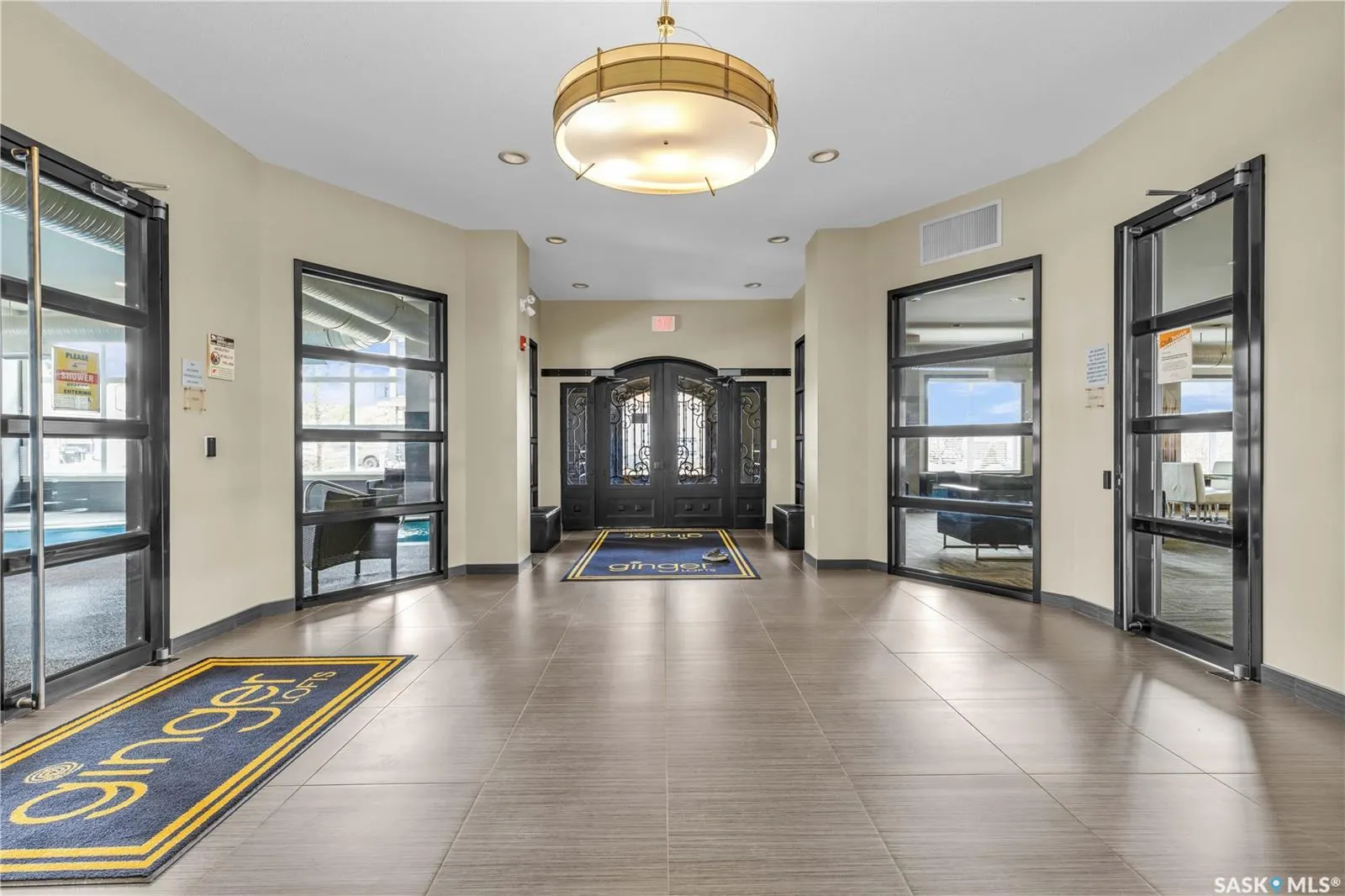 1015 Patrick CRESCENT, #408