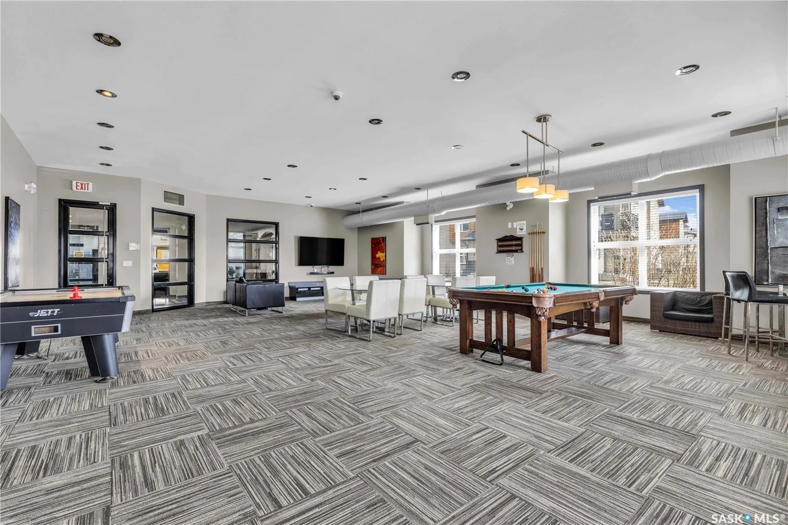 1015 Patrick CRESCENT, #408