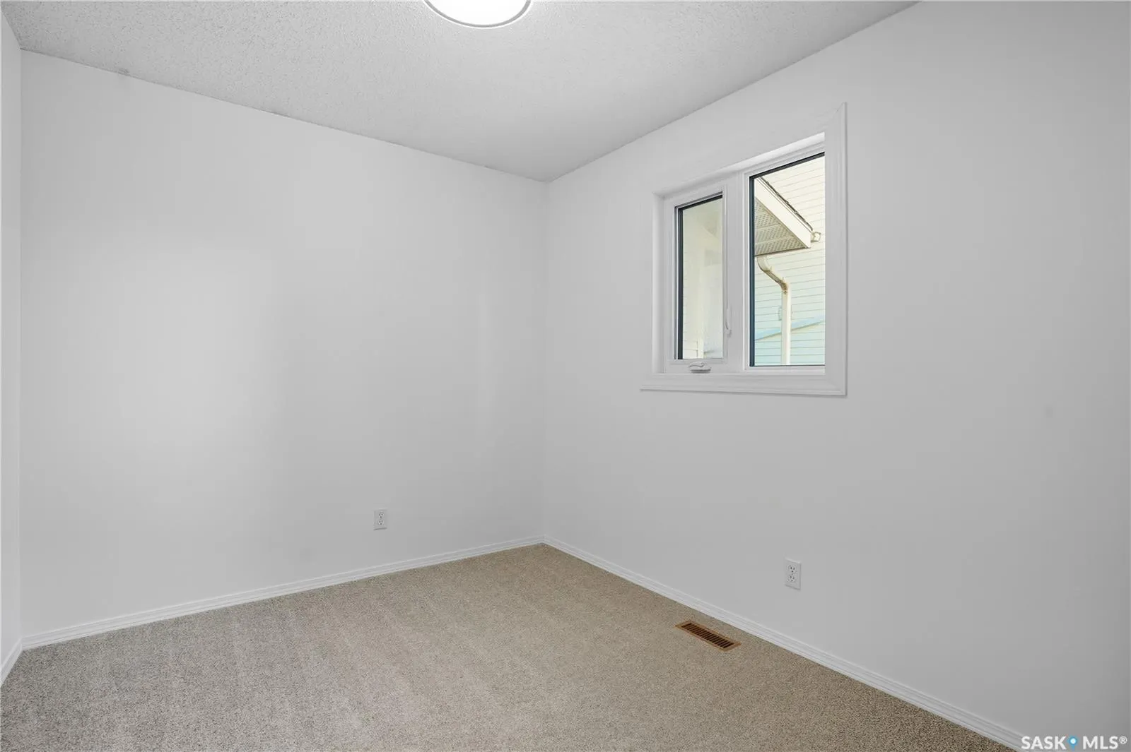 102 Bonli CRESCENT