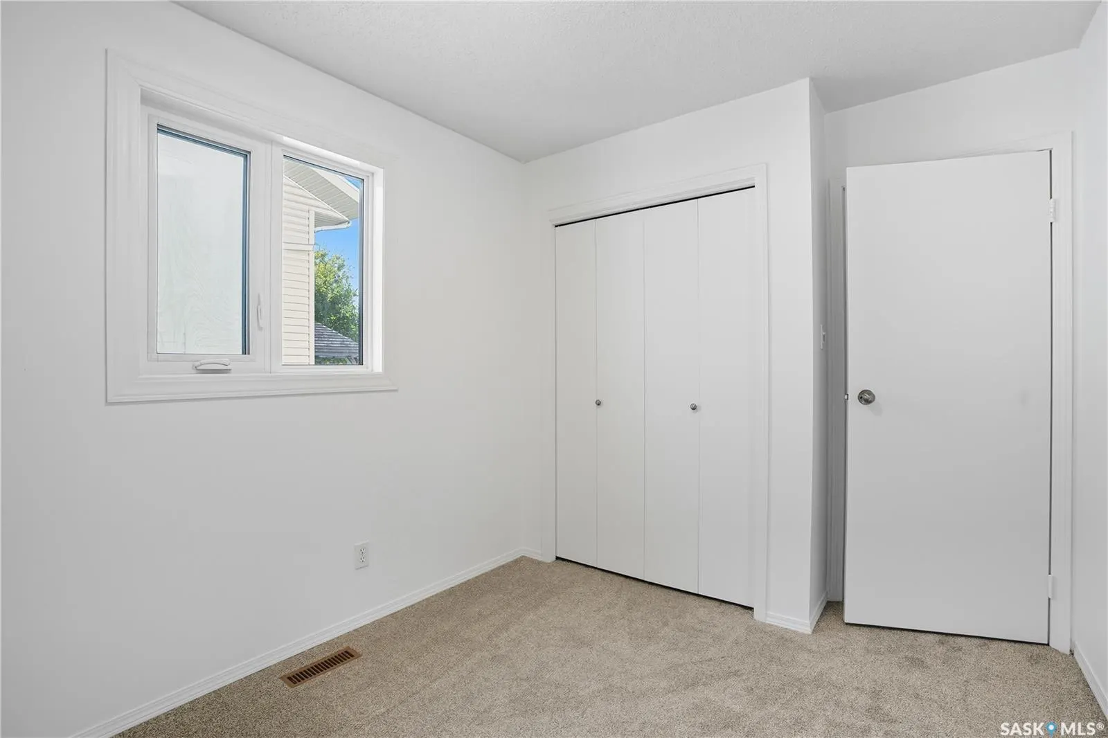 102 Bonli CRESCENT