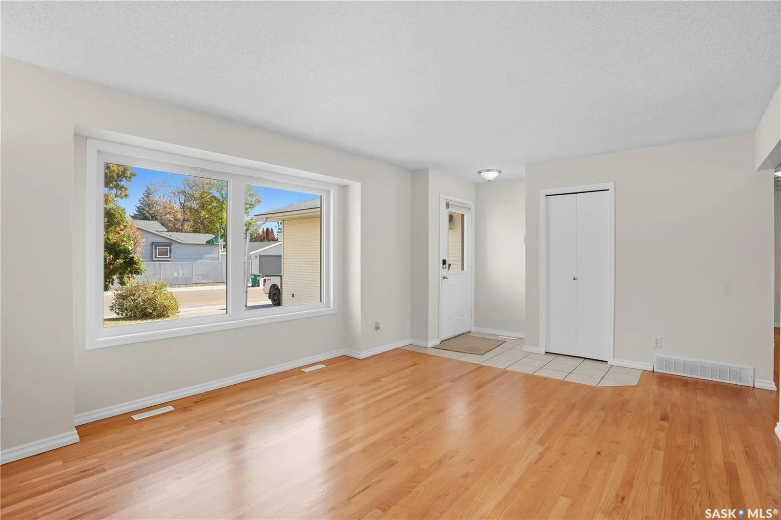 102 Bonli CRESCENT