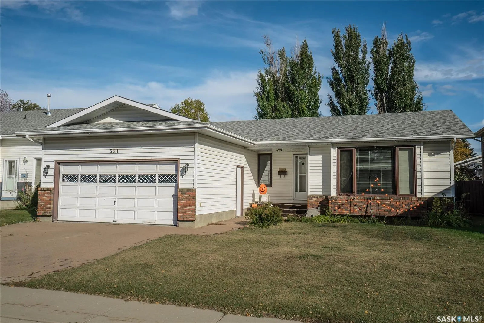 531 Smoothstone CRESCENT