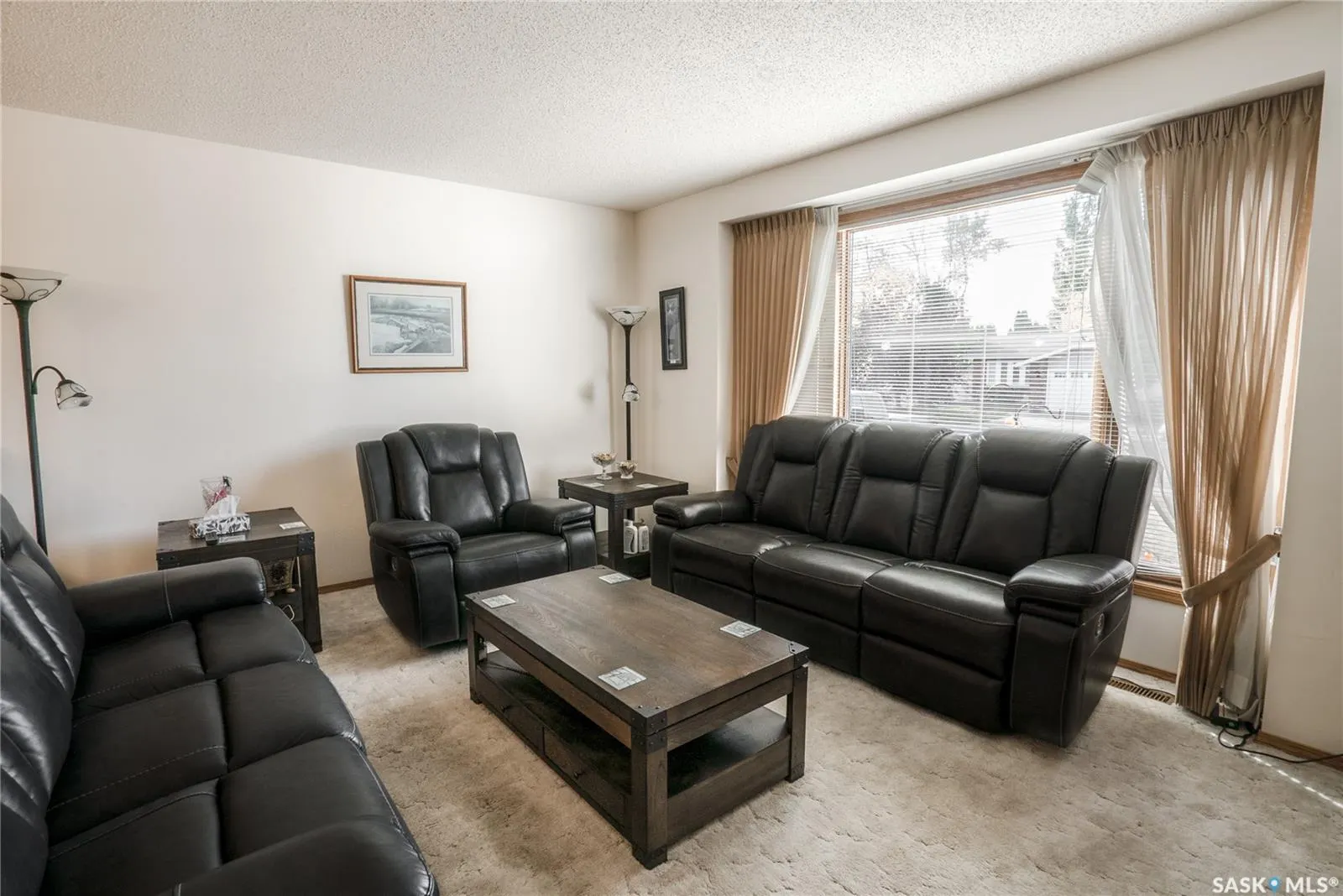 531 Smoothstone CRESCENT