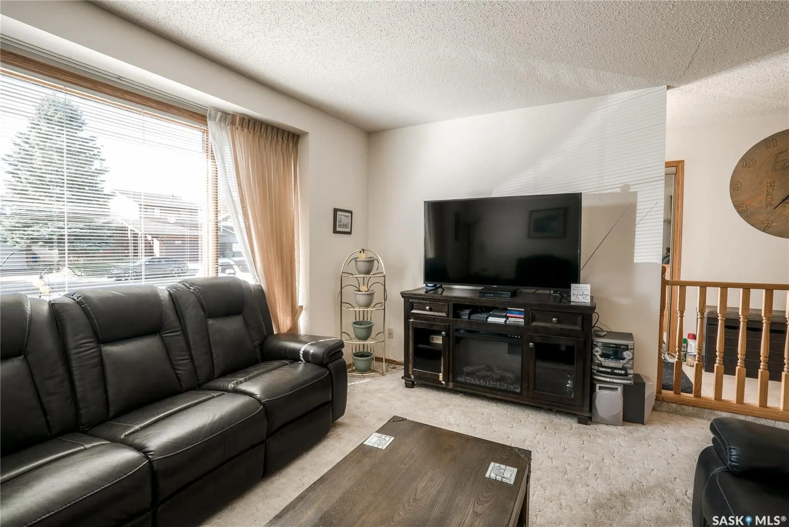531 Smoothstone CRESCENT