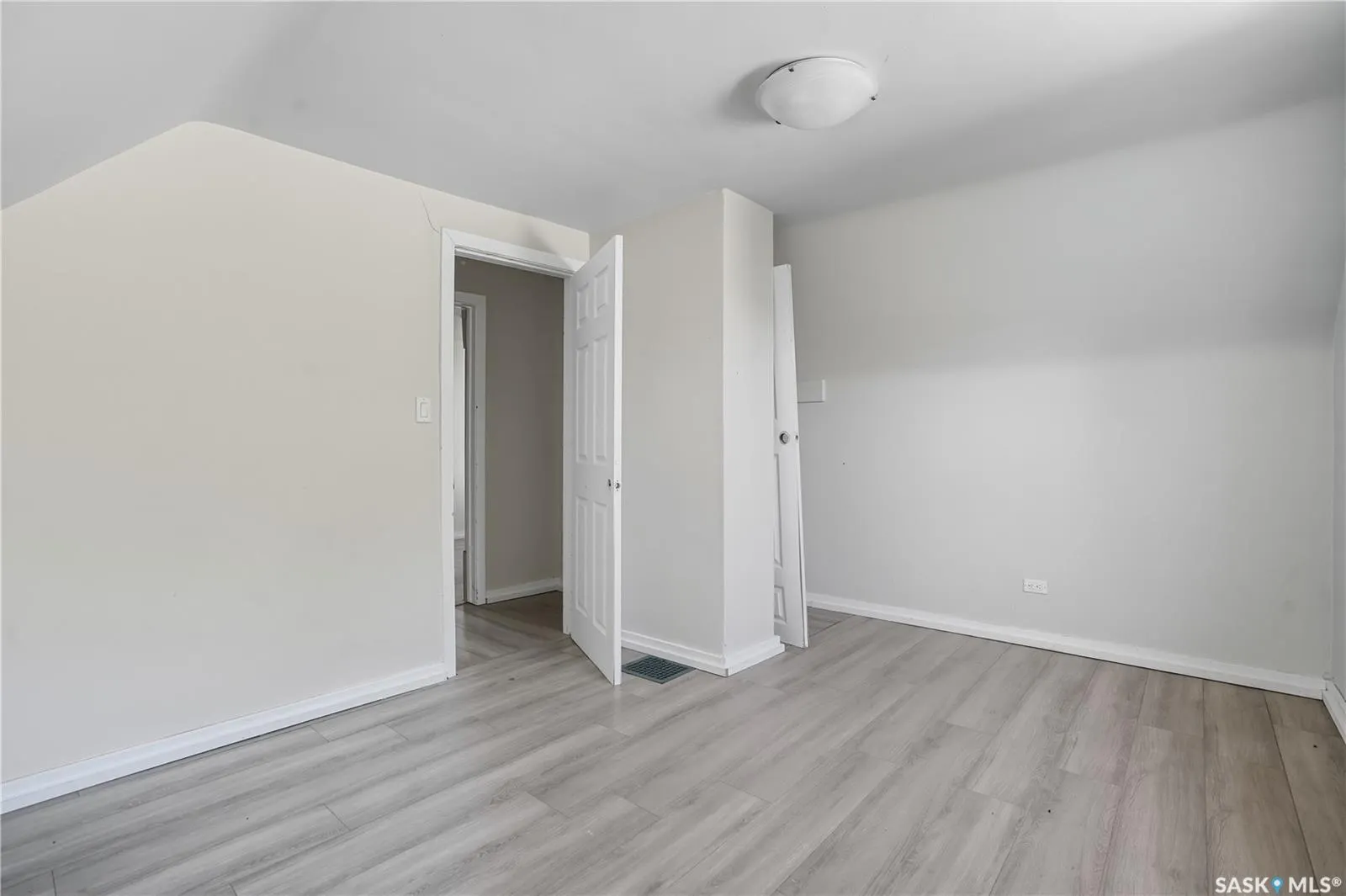 2614 Elliott DRIVE, #A&B