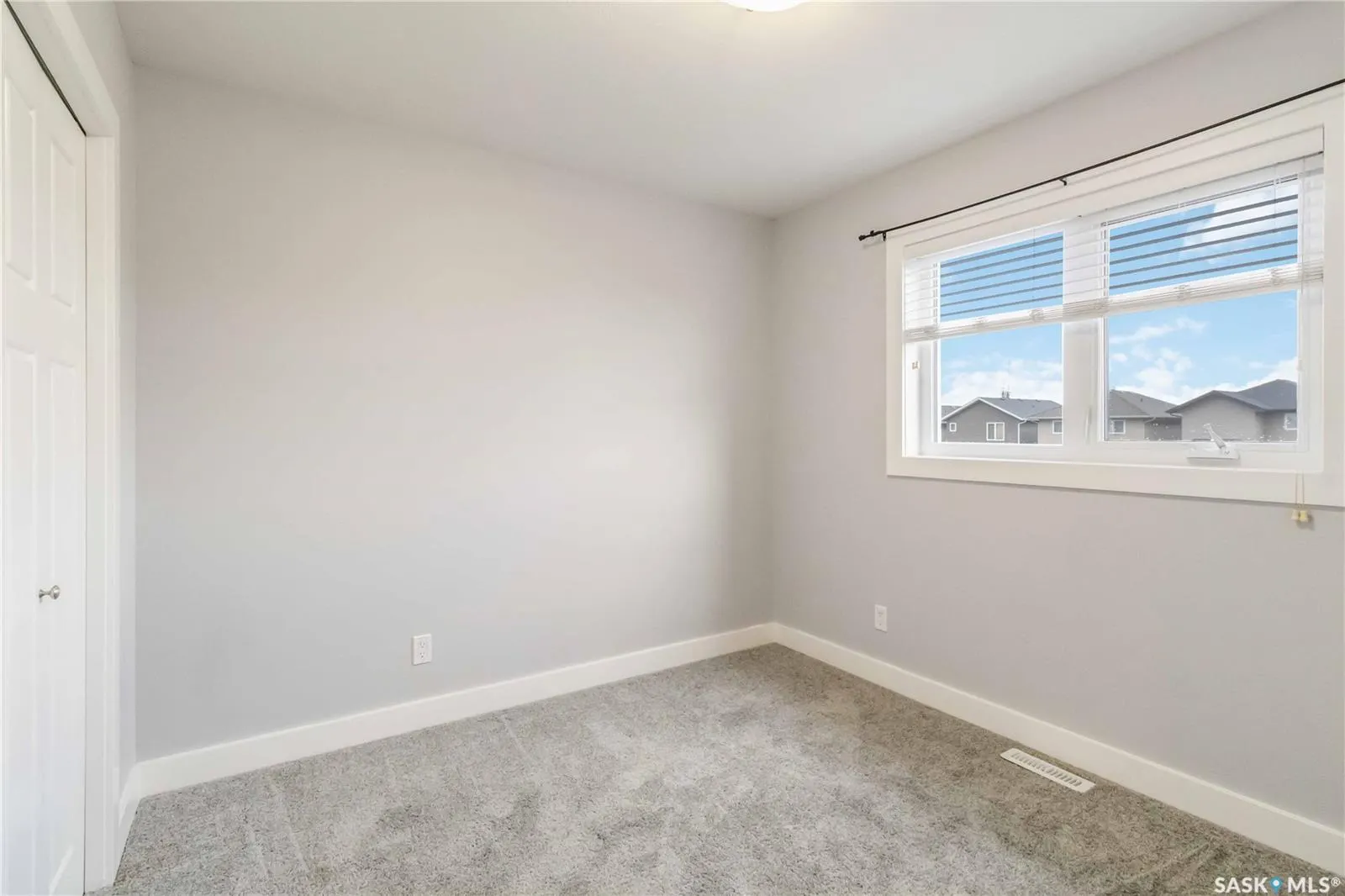 426 Veltkamp CRESCENT