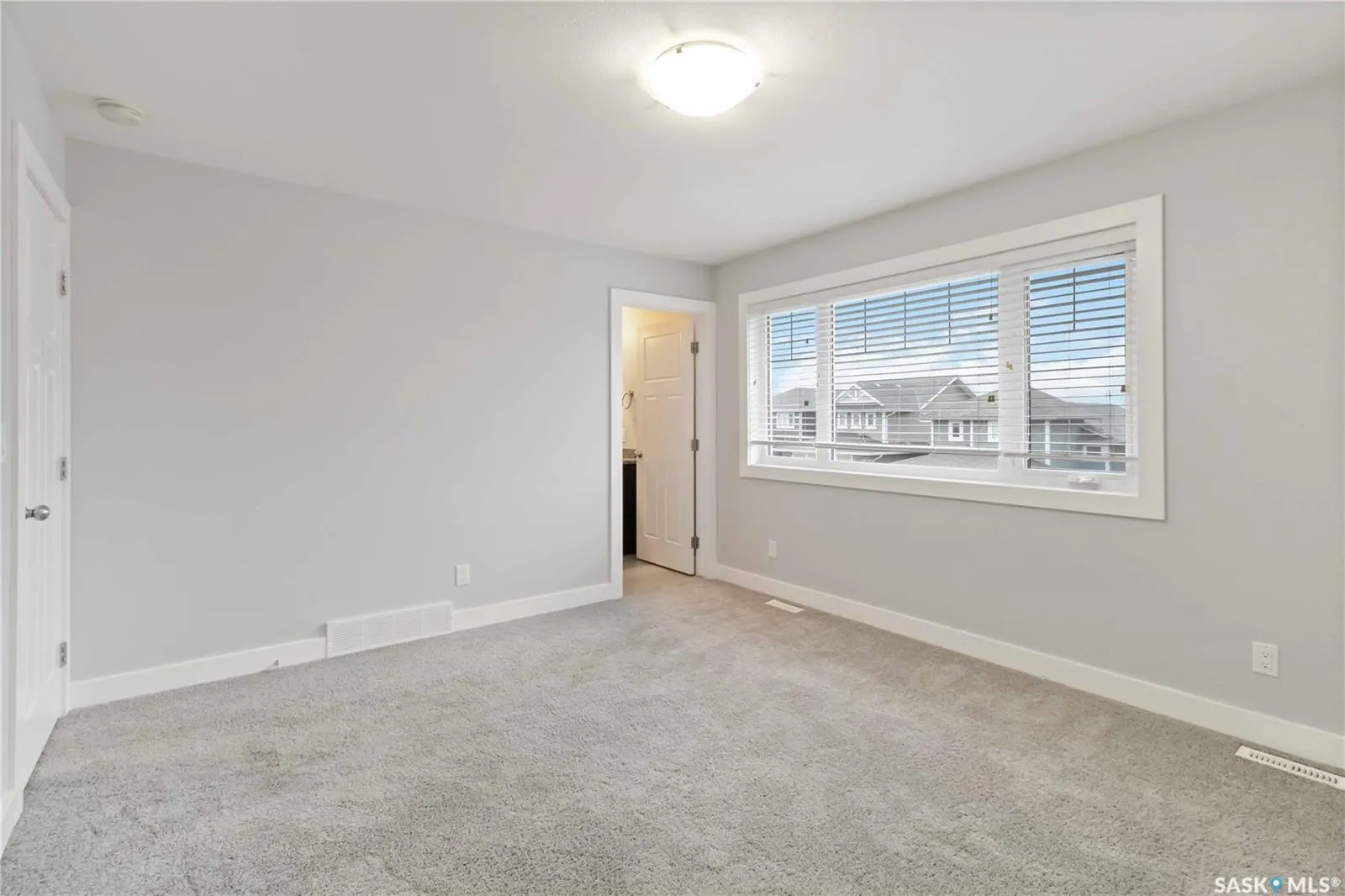 426 Veltkamp CRESCENT
