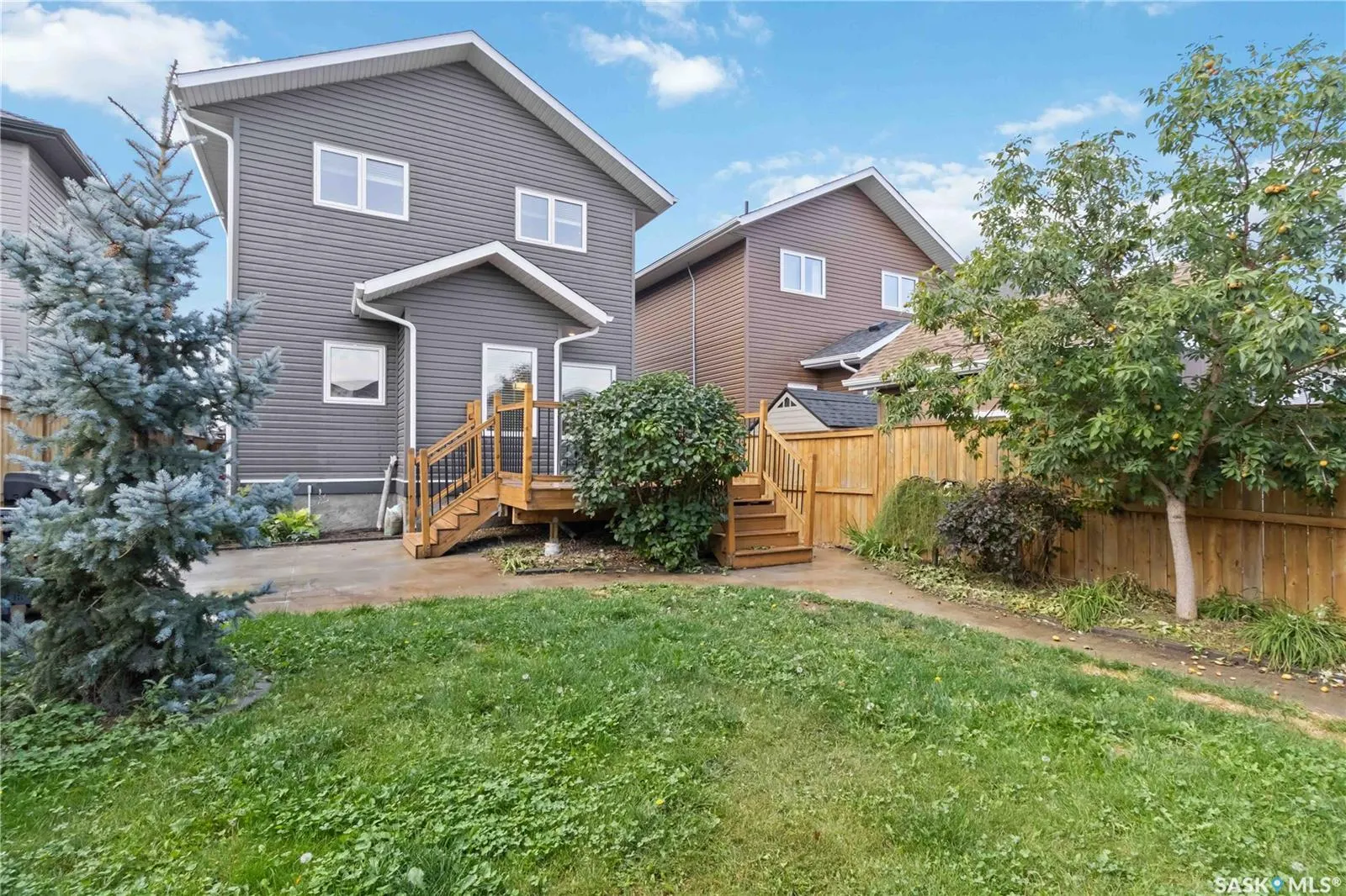 426 Veltkamp CRESCENT