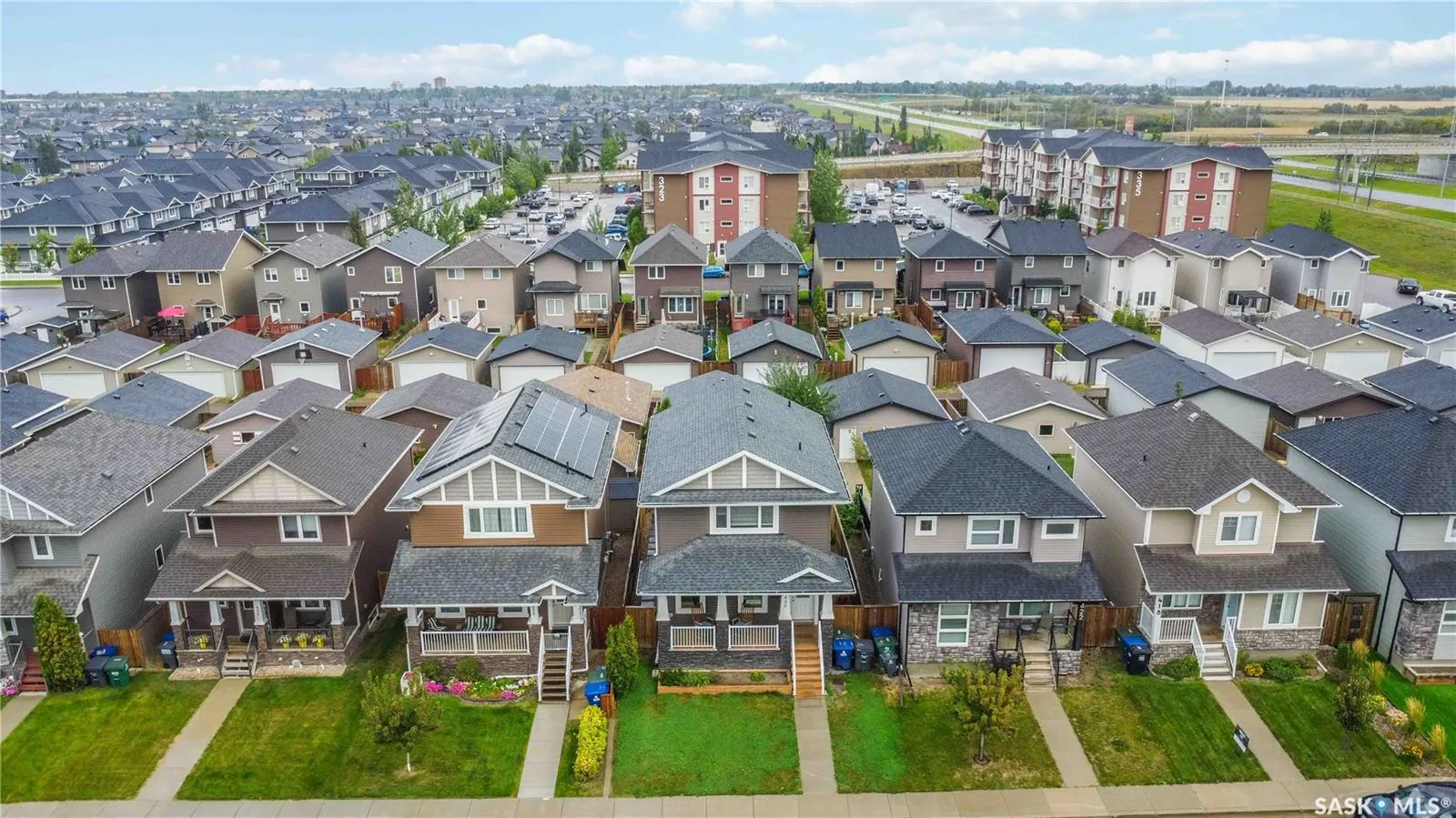 426 Veltkamp CRESCENT