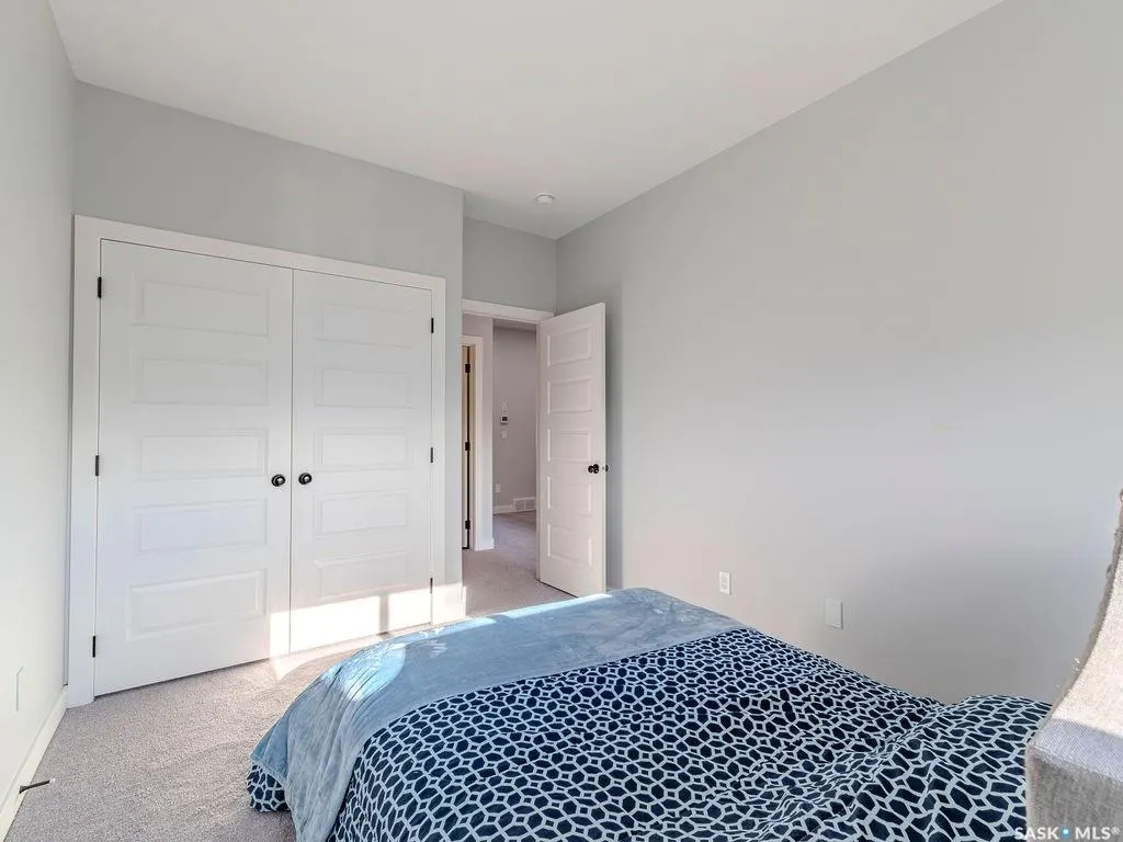 306 Brighton BOULEVARD