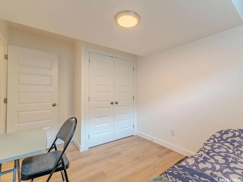 306 Brighton BOULEVARD