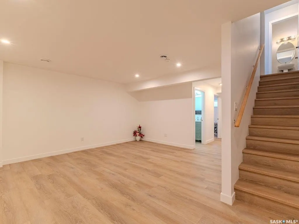 306 Brighton BOULEVARD