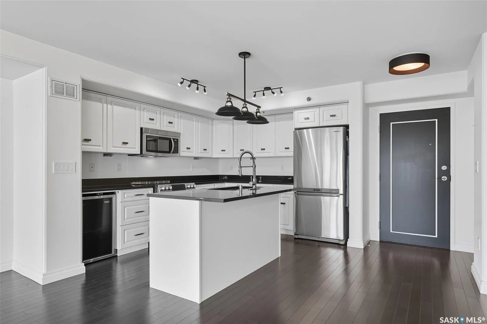 157 2nd AVENUE N, #507