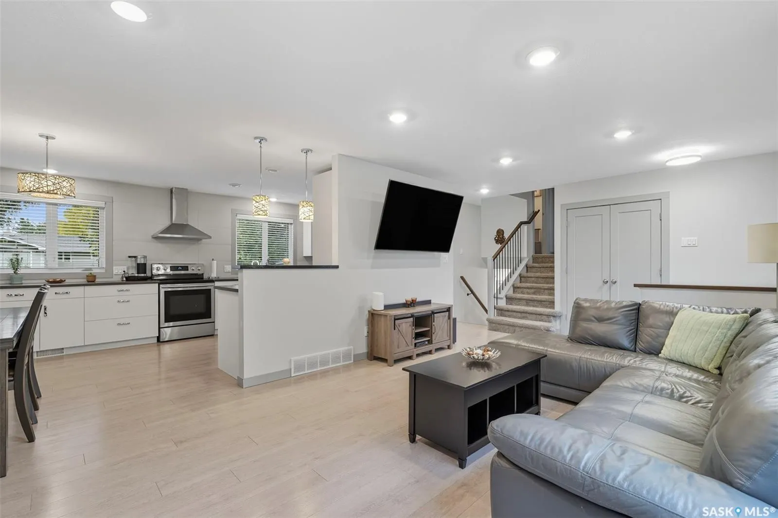 148 St Lawrence CRESCENT